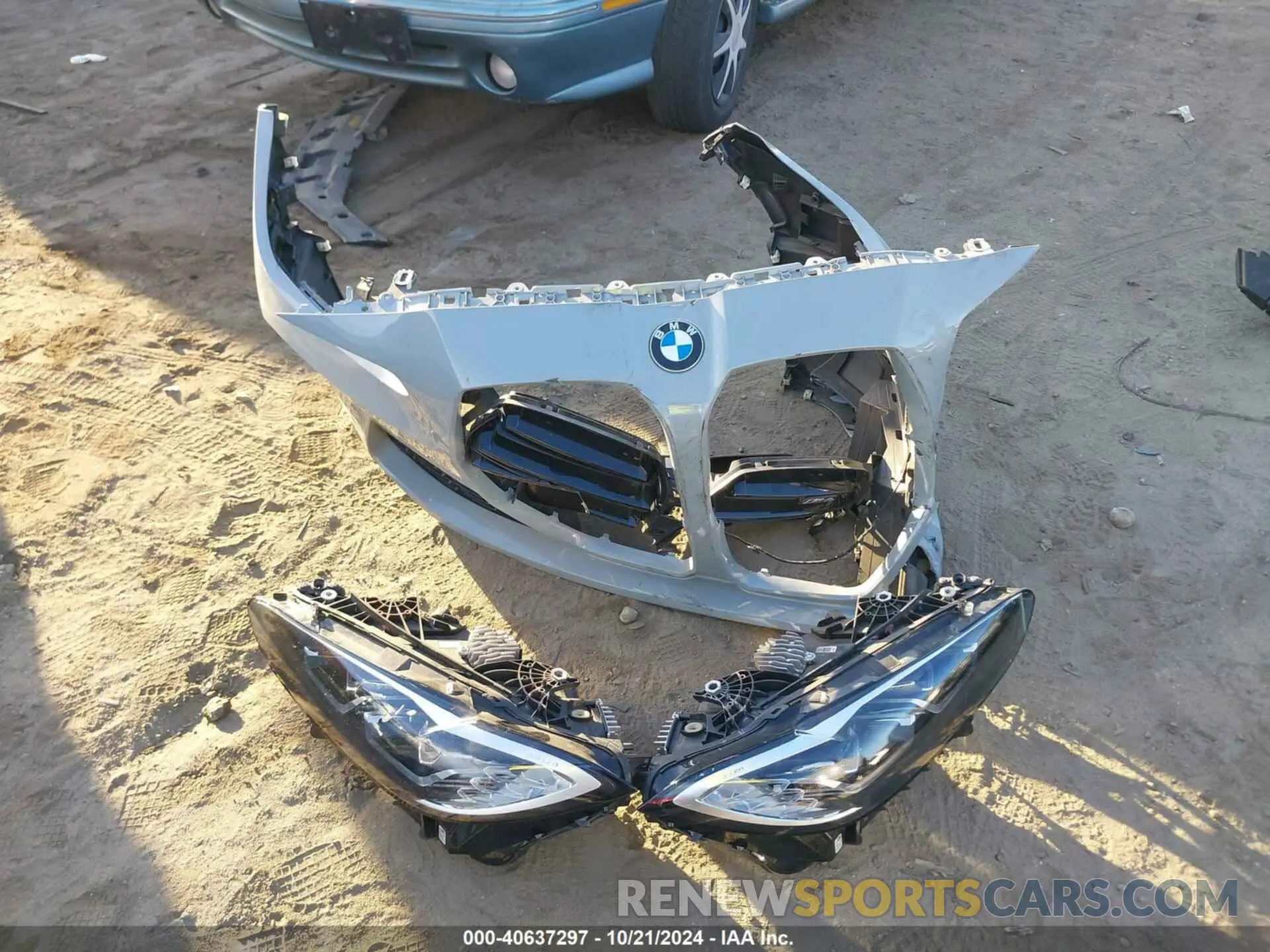 12 Photograph of a damaged car WBS53AZ09NCJ13322 BMW M4 2022