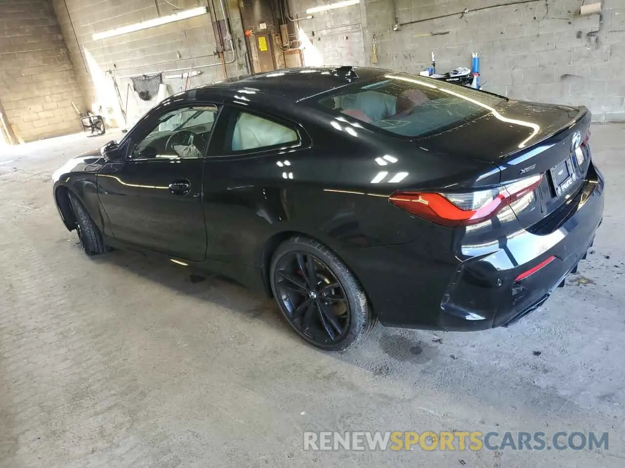 2 Photograph of a damaged car WBA13AR04PCL81619 BMW M4 2023