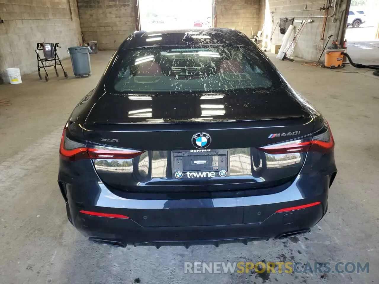 6 Photograph of a damaged car WBA13AR04PCL81619 BMW M4 2023