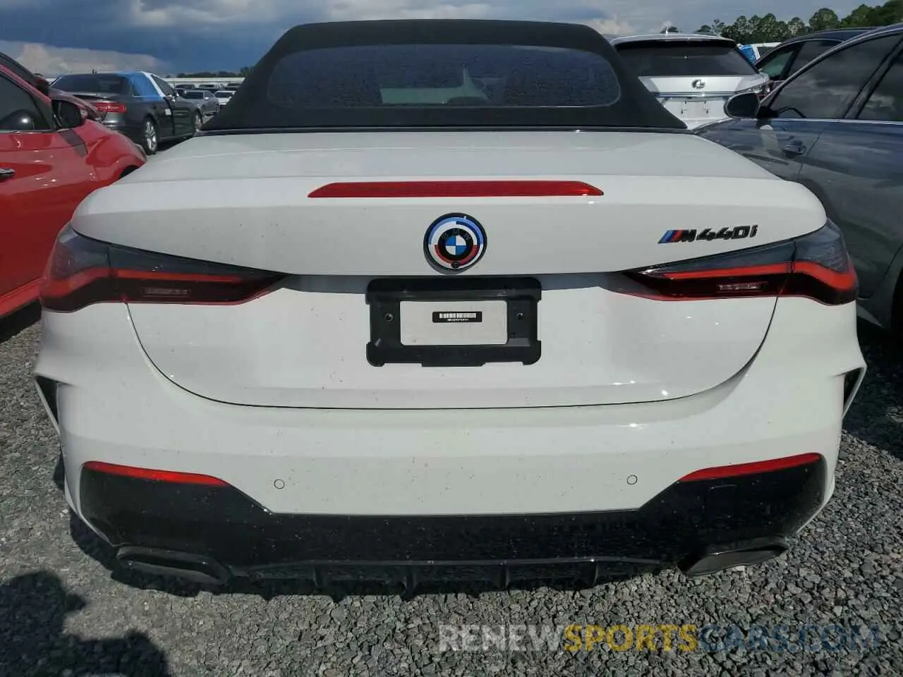6 Photograph of a damaged car WBA53AT01PCL61211 BMW M4 2023