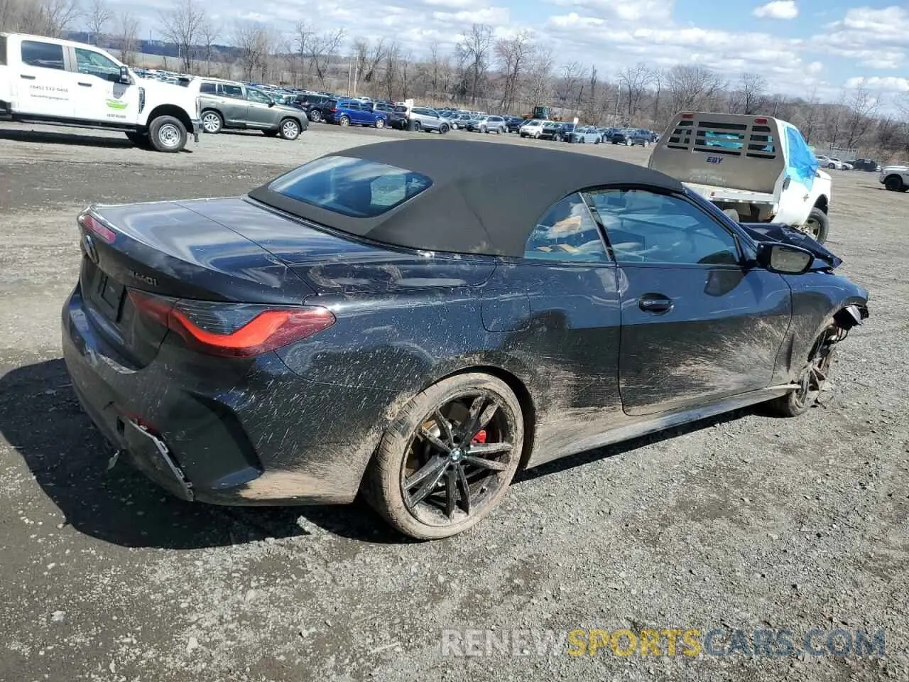 3 Photograph of a damaged car WBA63AT02PCL96392 BMW M4 2023