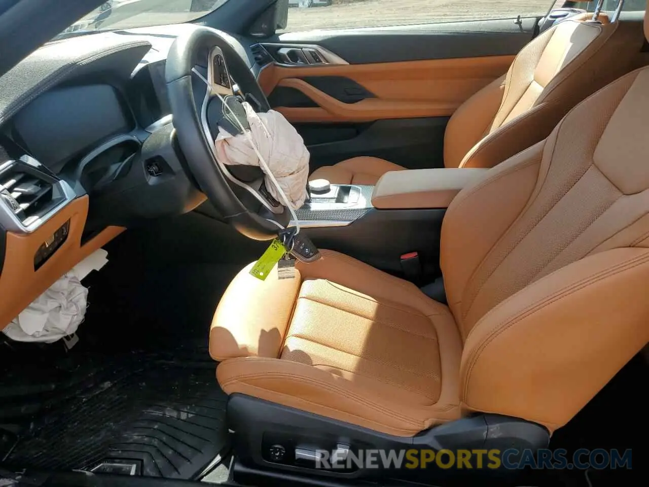 7 Photograph of a damaged car WBA63AT02PCL96392 BMW M4 2023