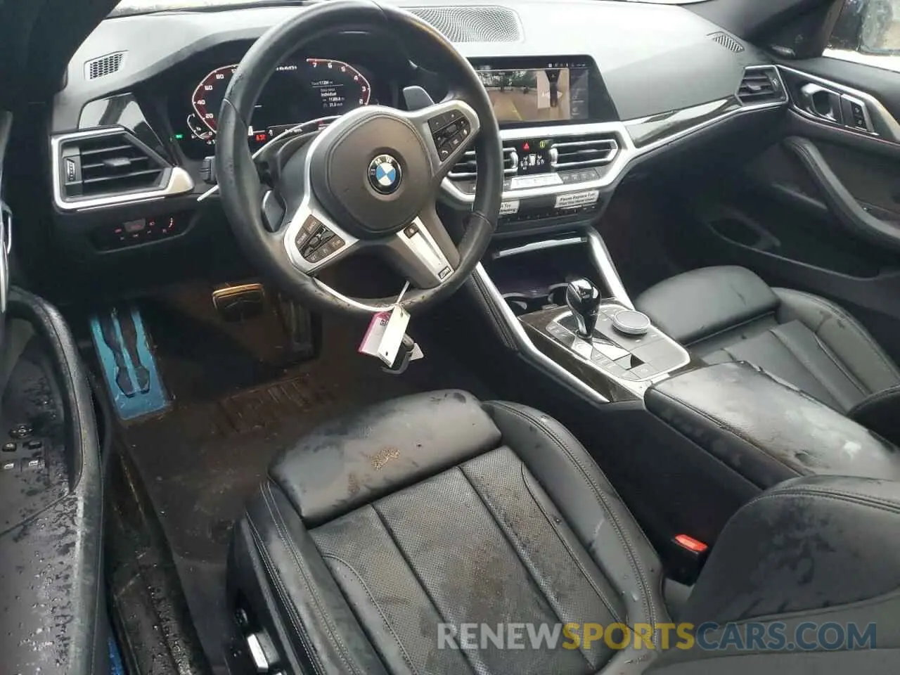 8 Photograph of a damaged car WBA83AP01PCM86166 BMW M4 2023