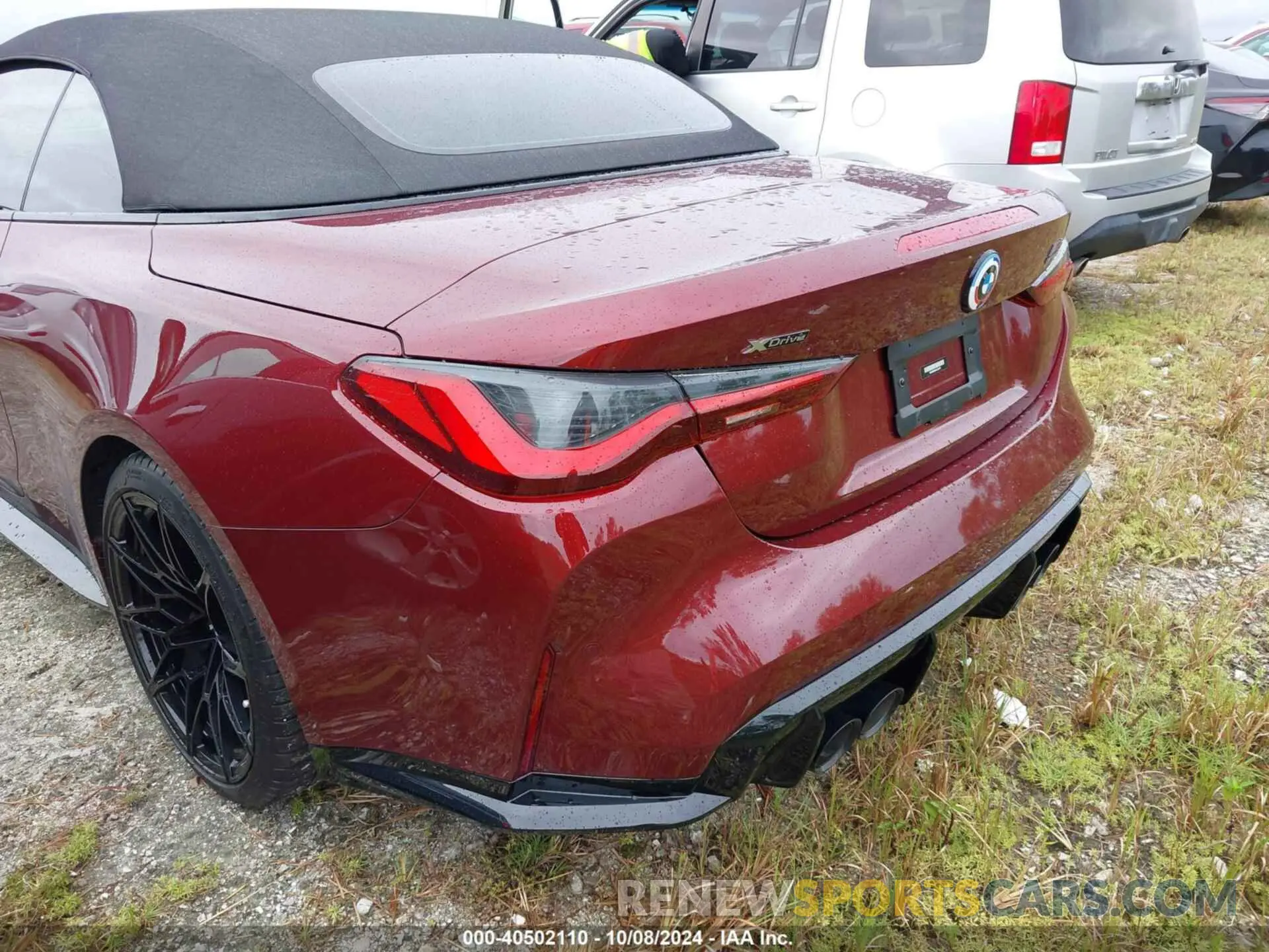 3 Photograph of a damaged car WBS33BA00PCL30737 BMW M4 2023