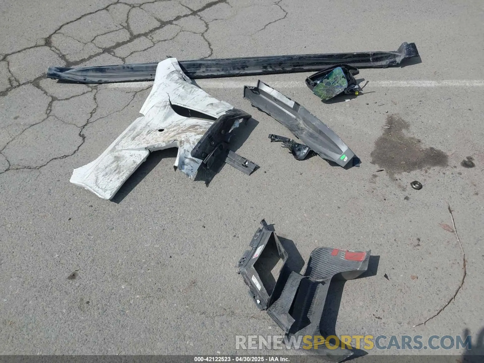 12 Photograph of a damaged car WBS43AZ03PCM82921 BMW M4 2023
