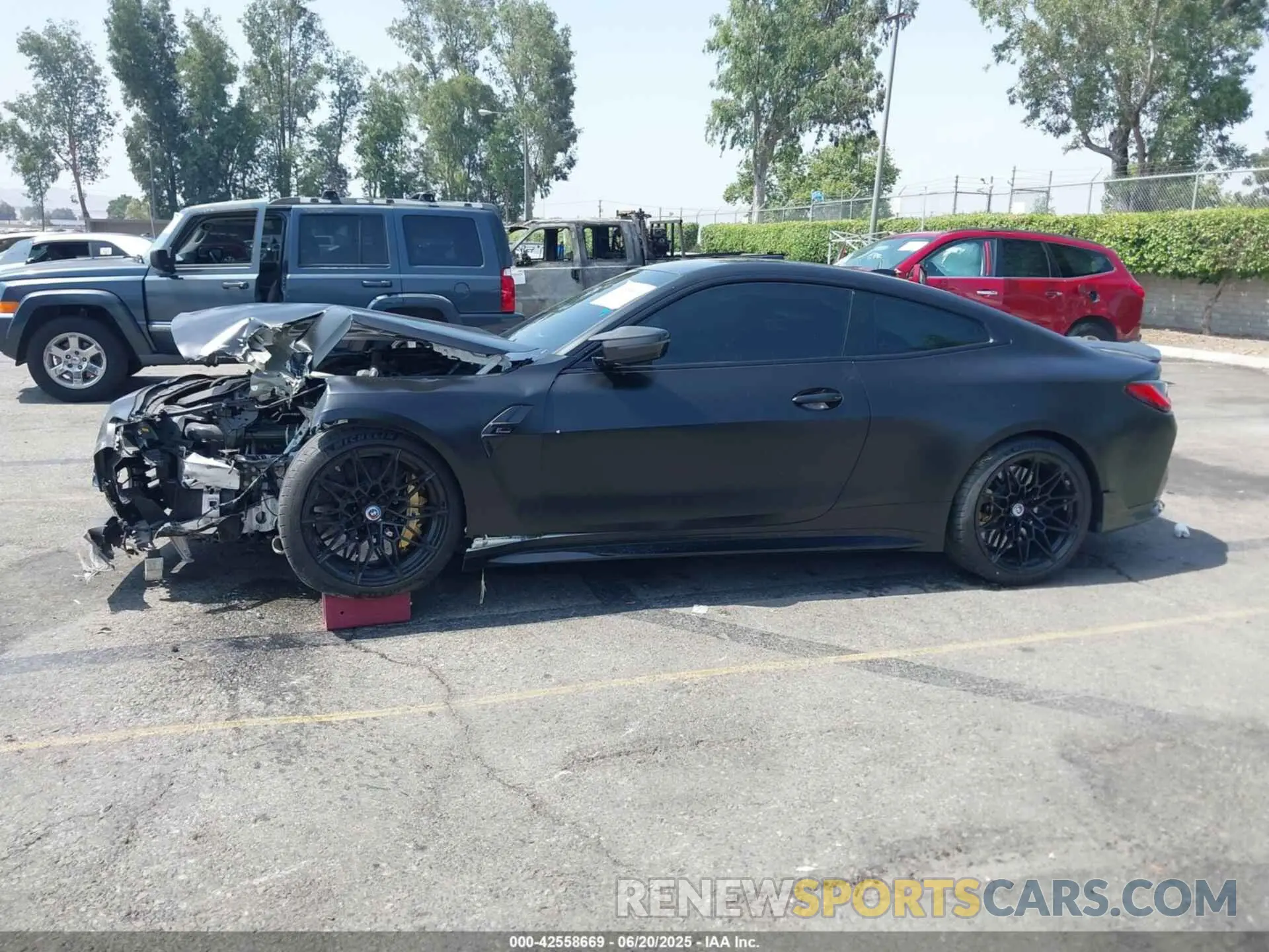 14 Photograph of a damaged car WBS43AZ08PCL39303 BMW M4 2023