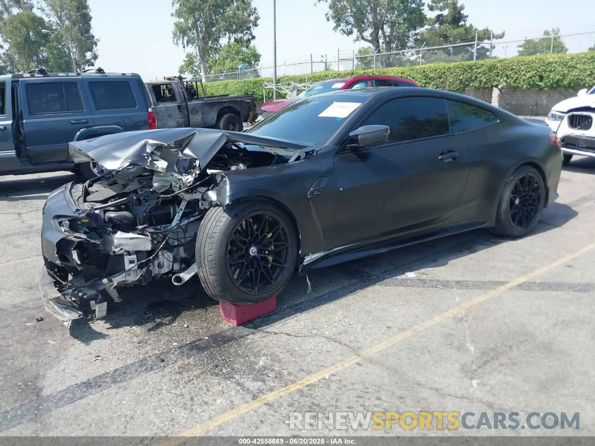 2 Photograph of a damaged car WBS43AZ08PCL39303 BMW M4 2023