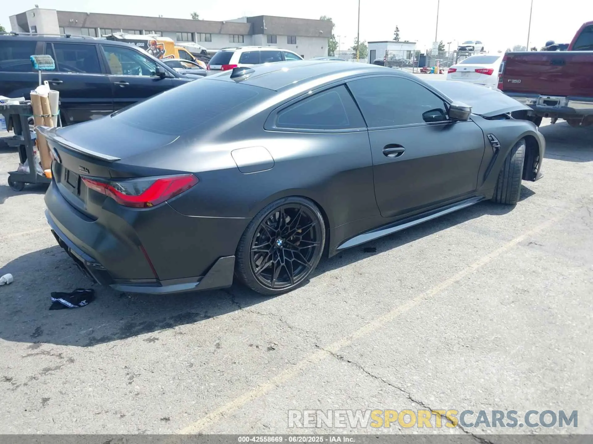 4 Photograph of a damaged car WBS43AZ08PCL39303 BMW M4 2023