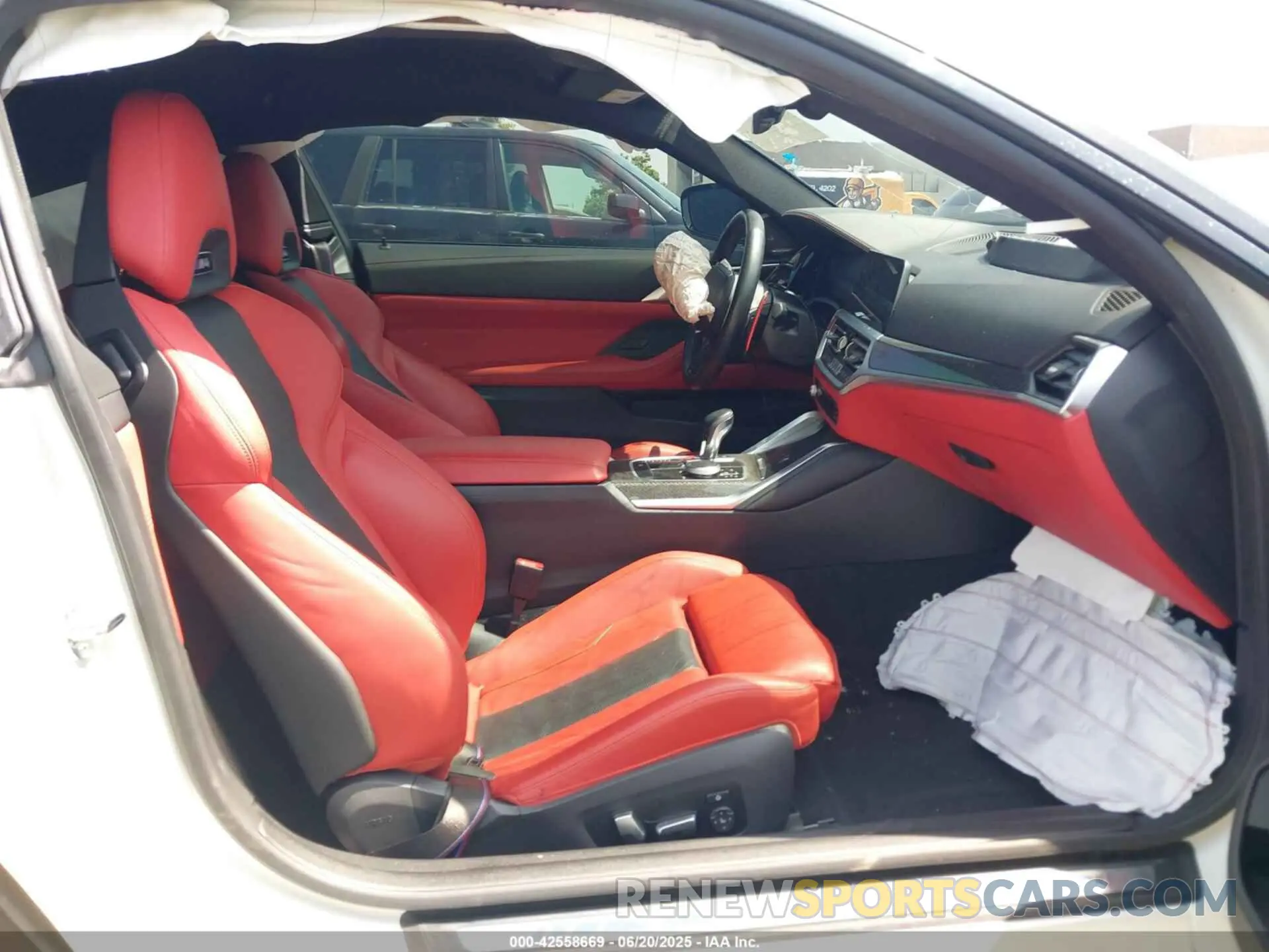 5 Photograph of a damaged car WBS43AZ08PCL39303 BMW M4 2023
