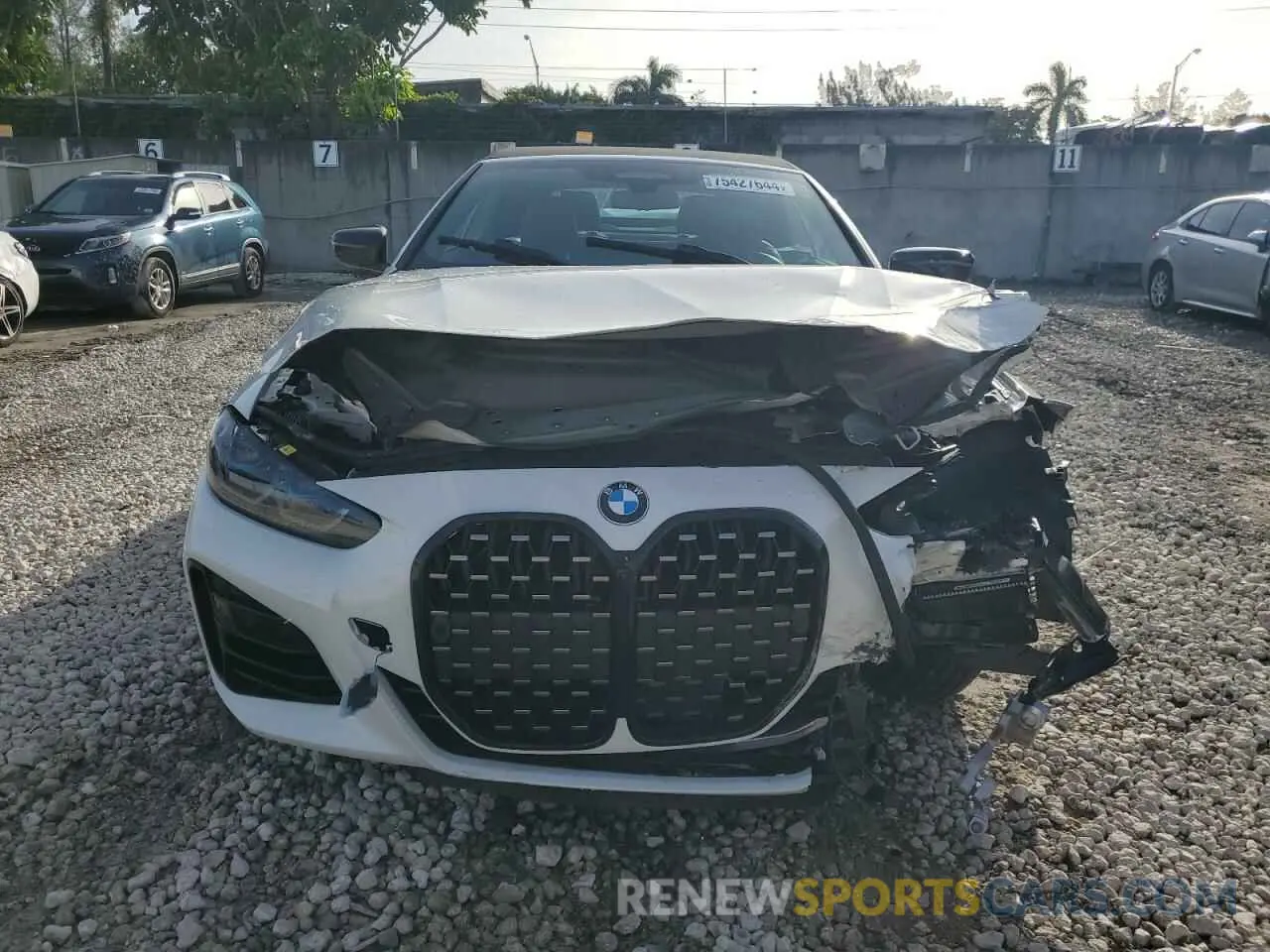 5 Photograph of a damaged car WBA53AT01RCN16715 BMW M4 2024