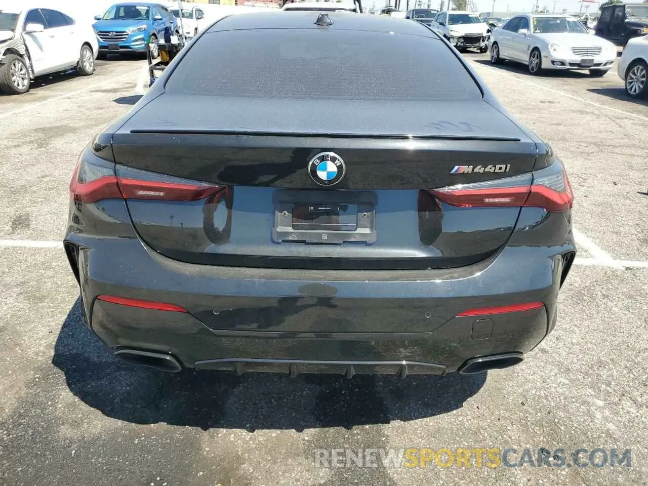 6 Photograph of a damaged car WBA83AP01RCP68732 BMW M4 2024