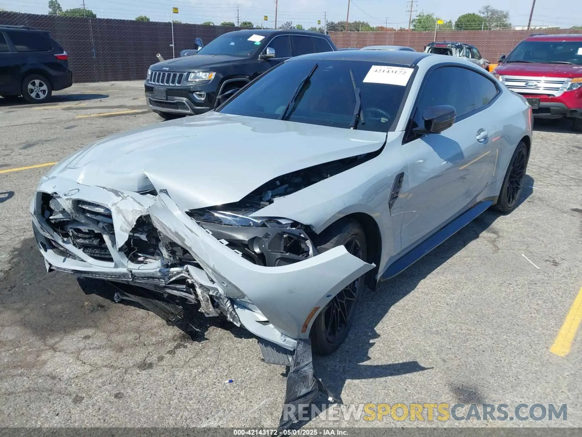 2 Photograph of a damaged car WBS33AZ05RCP68753 BMW M4 2024
