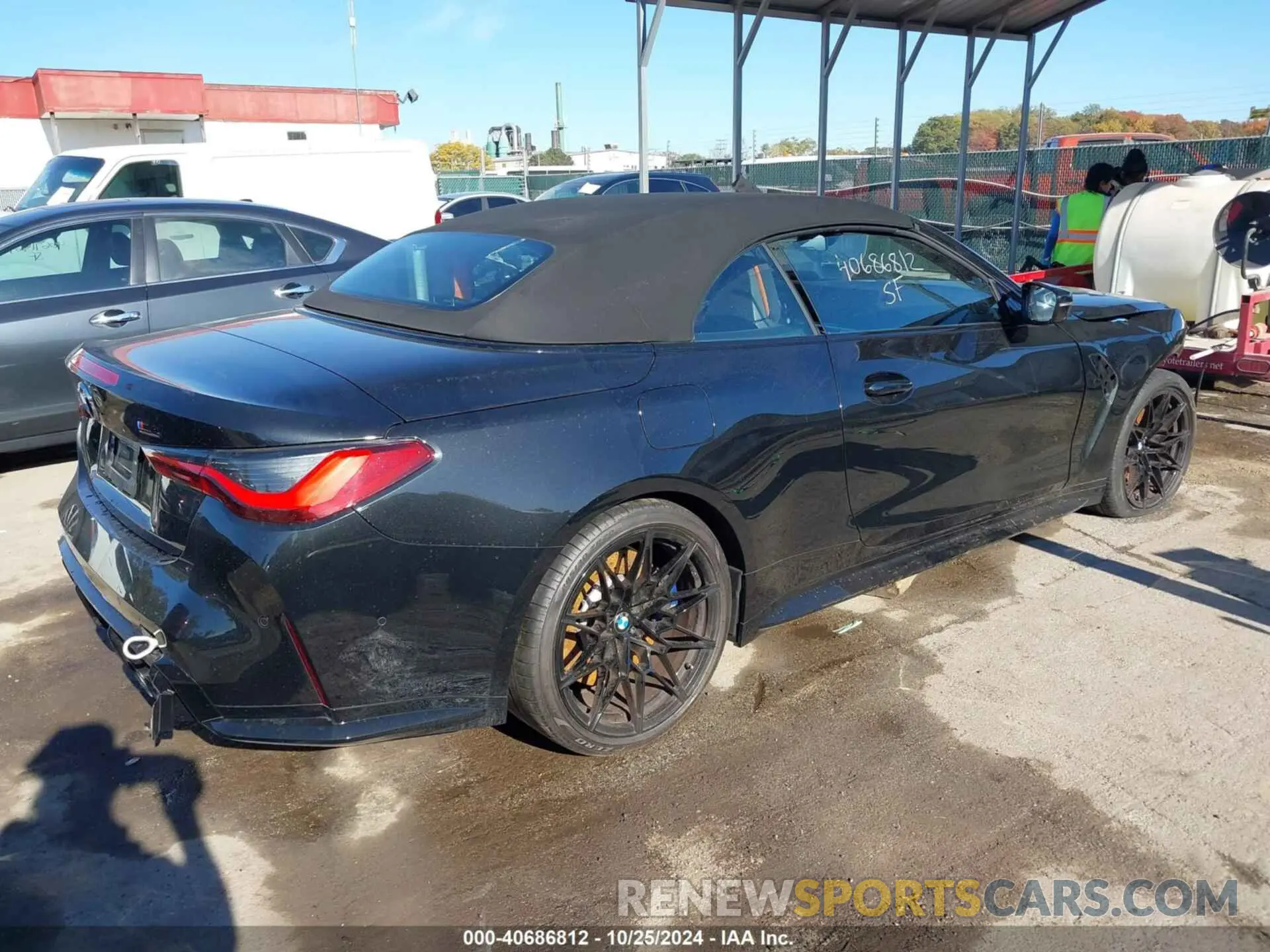 4 Photograph of a damaged car WBS33BA04RCP83049 BMW M4 2024