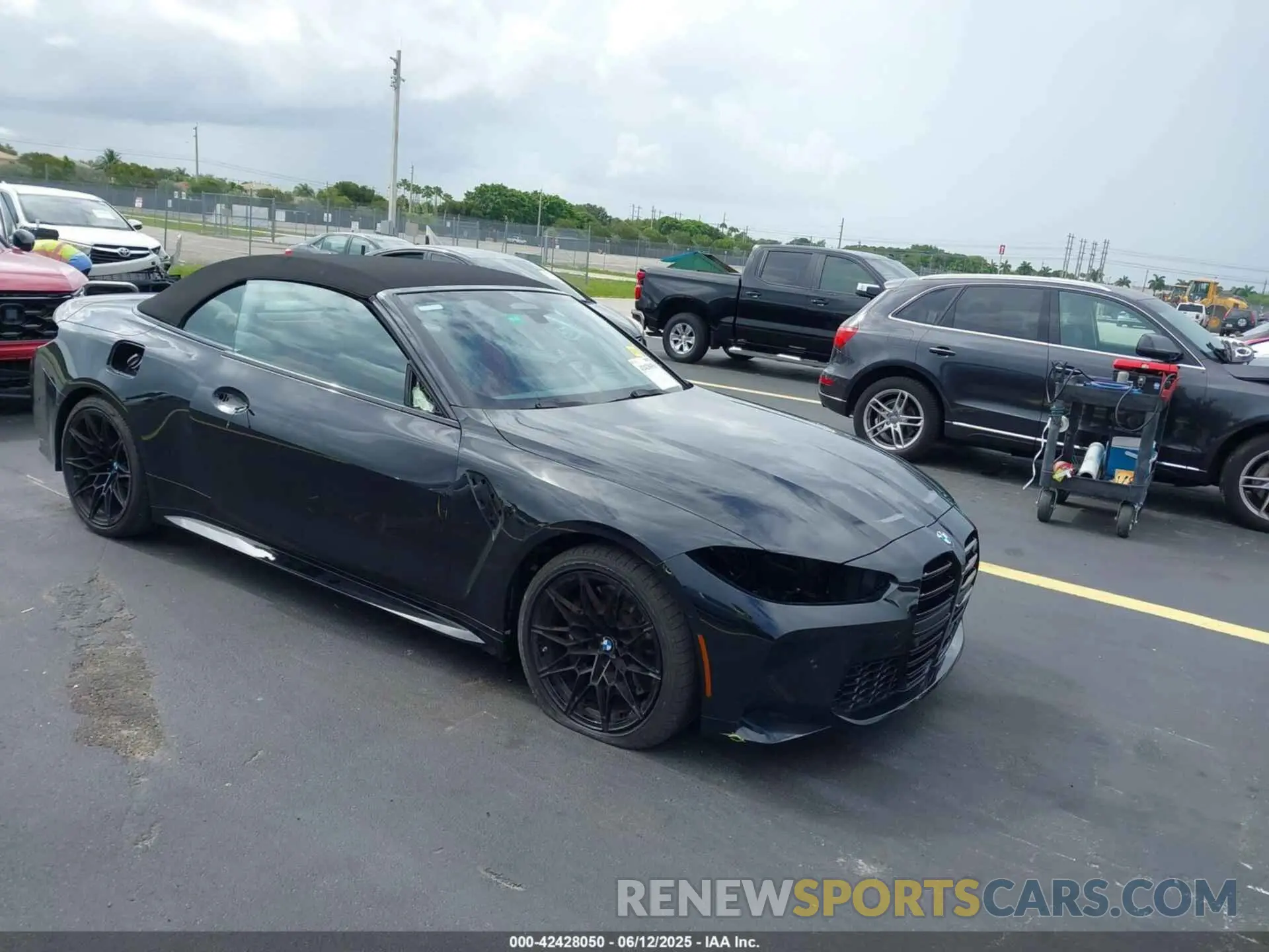 1 Photograph of a damaged car WBS33BA0XRCP56759 BMW M4 2024