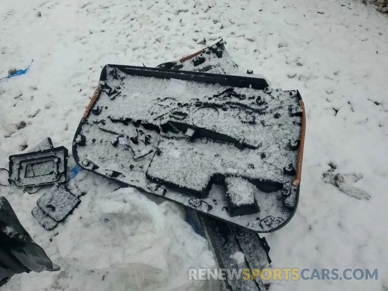 12 Photograph of a damaged car WBA83DA0XSCS92108 BMW M4 2025