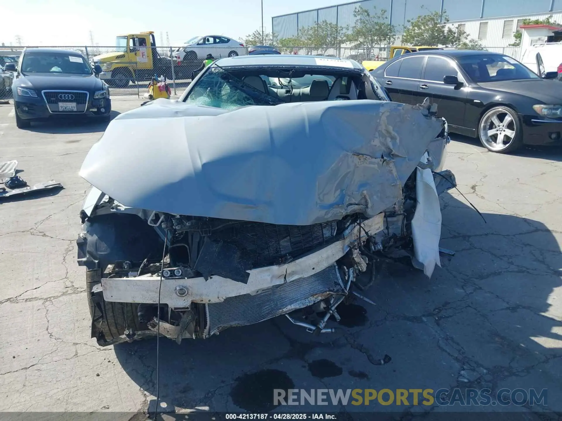12 Photograph of a damaged car WBS33HK01SCU25530 BMW M4 2025