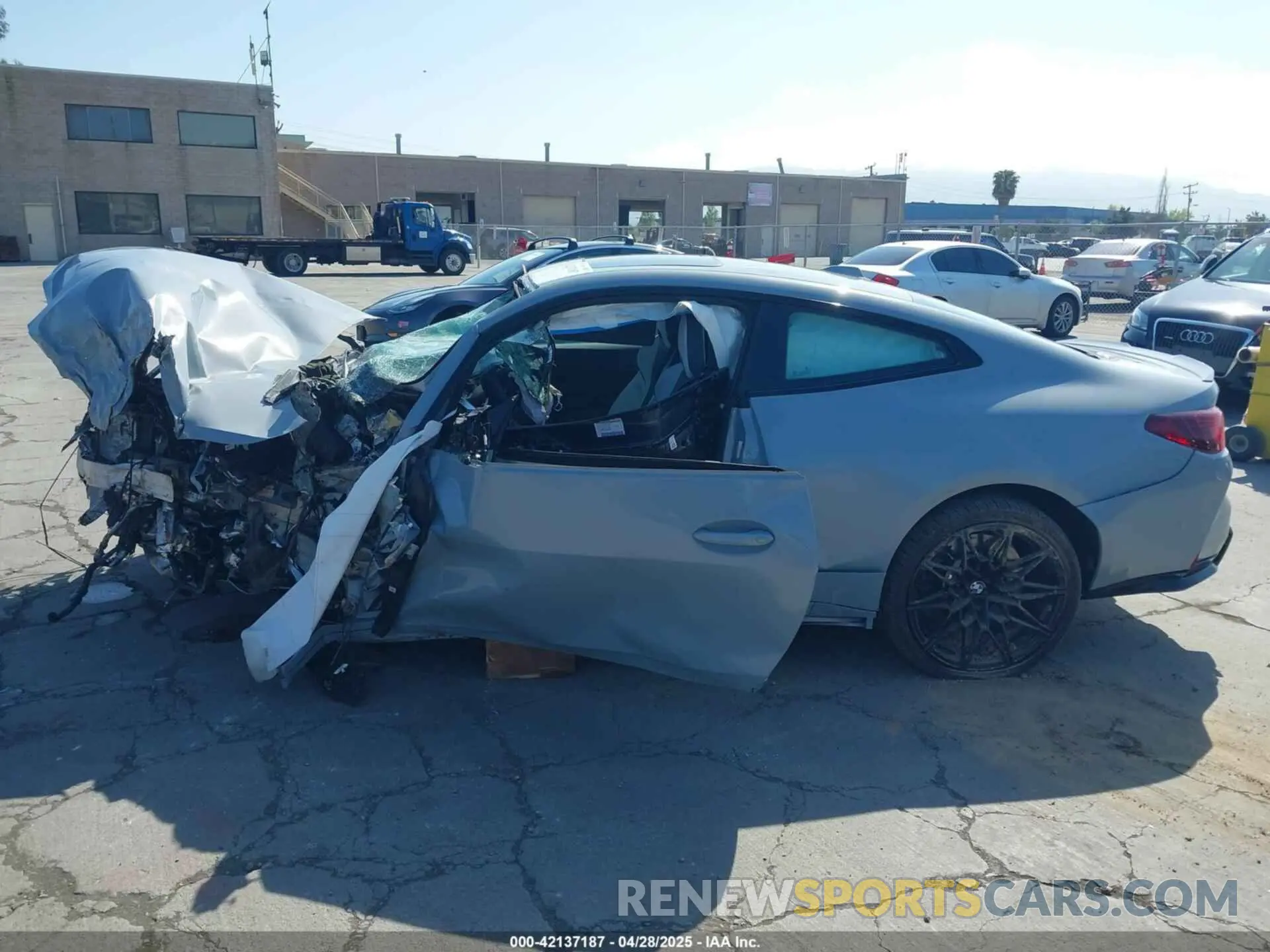 14 Photograph of a damaged car WBS33HK01SCU25530 BMW M4 2025