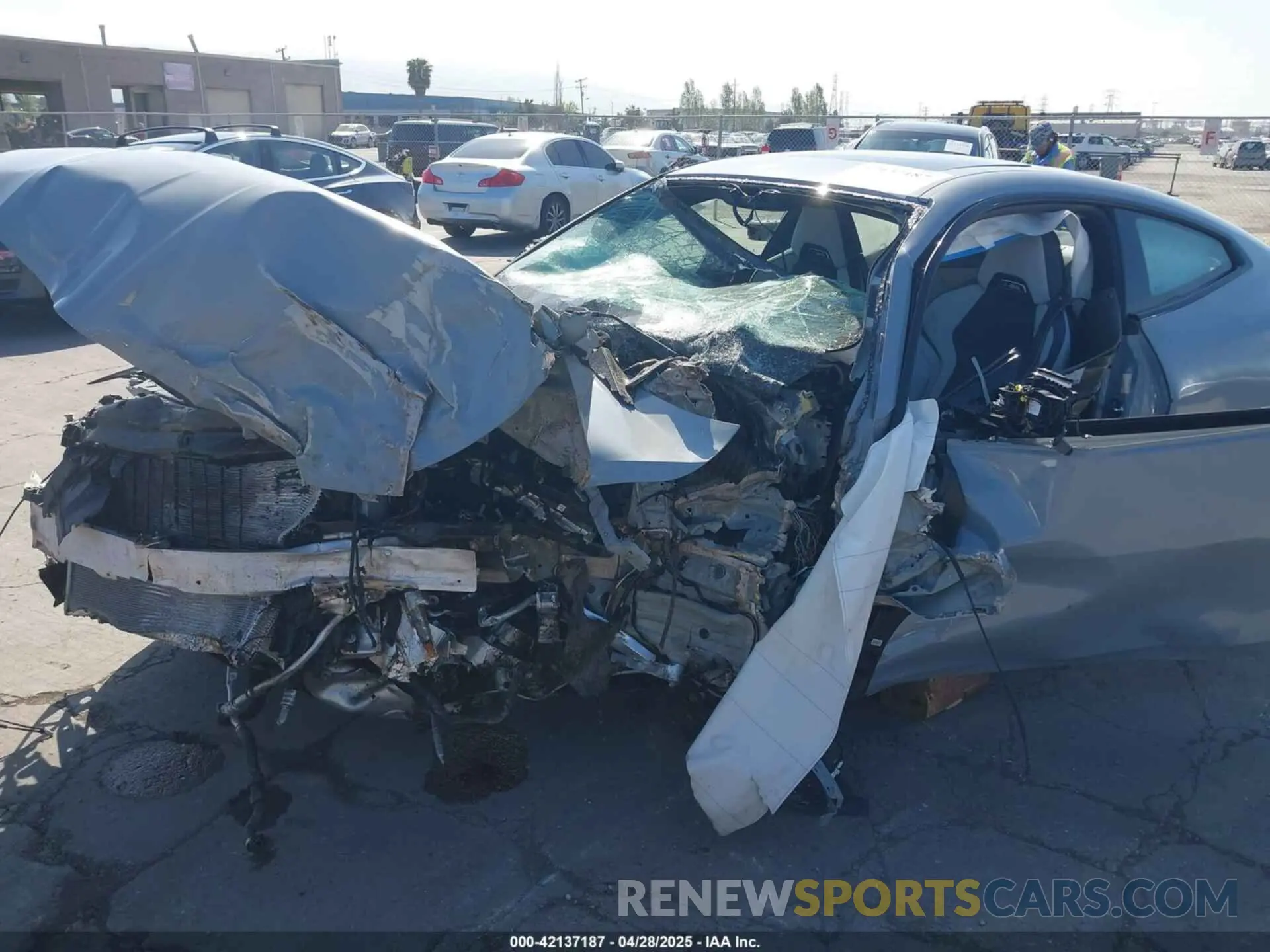 6 Photograph of a damaged car WBS33HK01SCU25530 BMW M4 2025