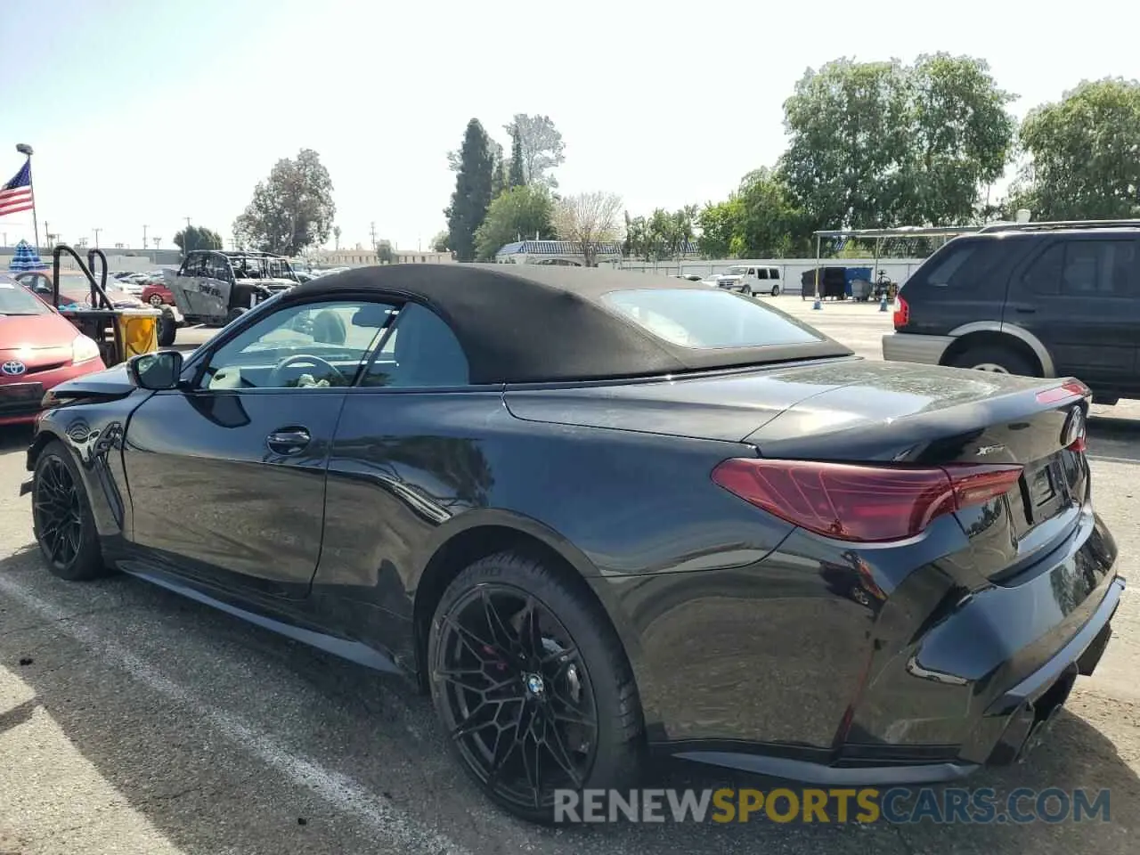 2 Photograph of a damaged car WBS43BA07SCT61898 BMW M4 2025
