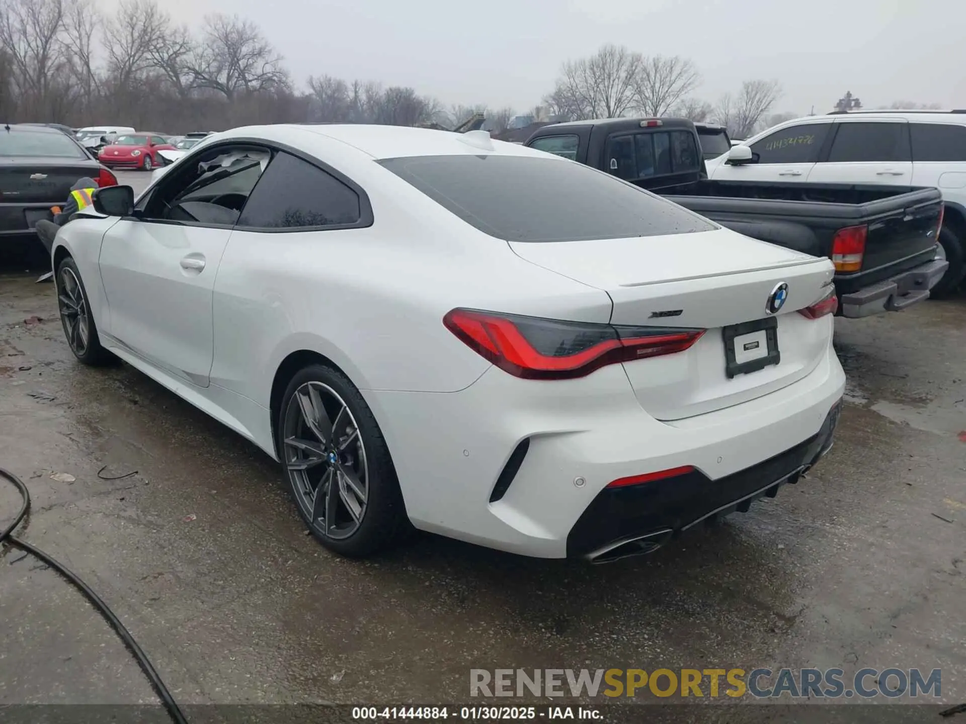 3 Photograph of a damaged car WBA13AR03MCF70924 BMW M440I 2021