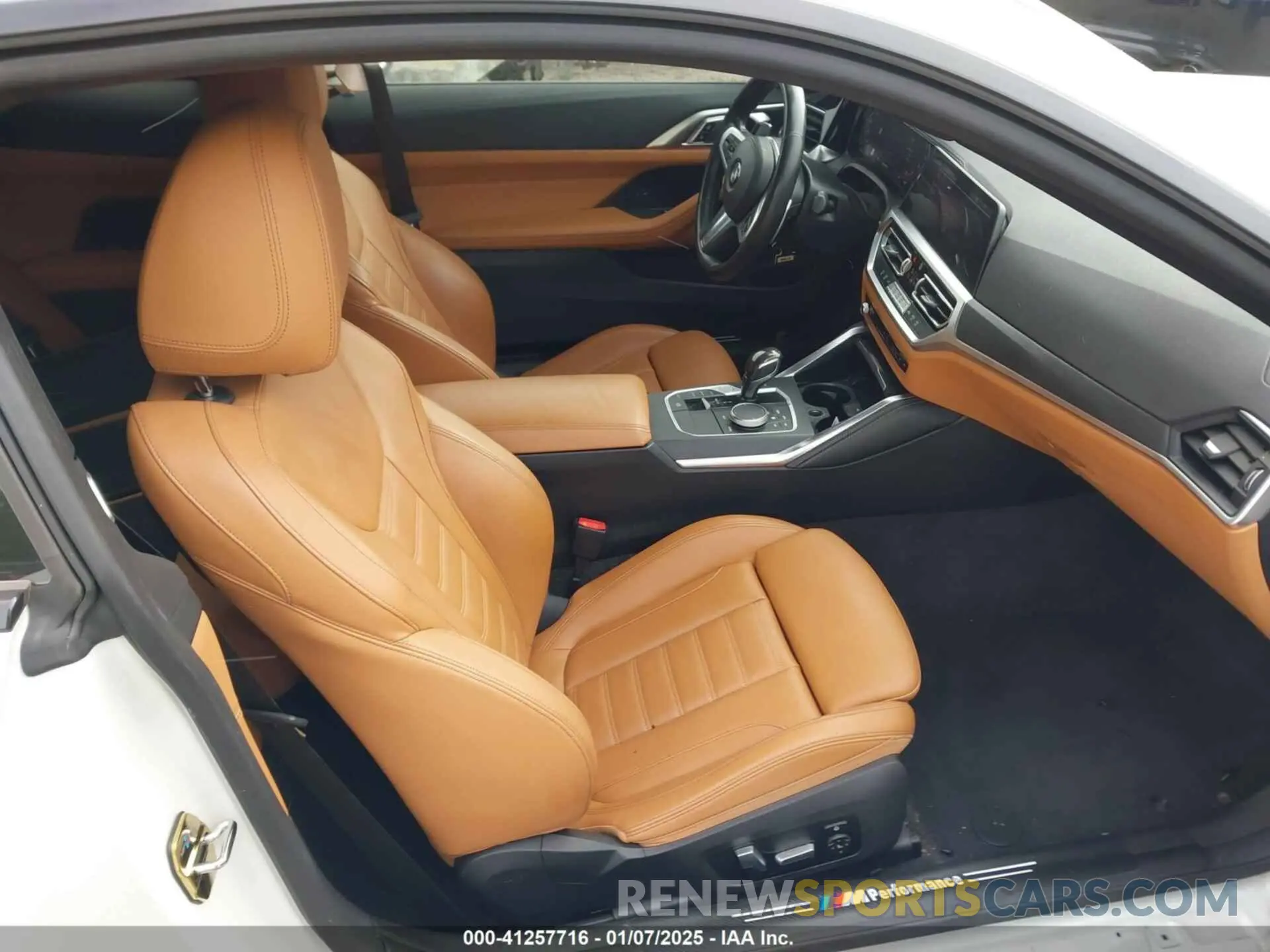 5 Photograph of a damaged car WBA13AR06MCF78418 BMW M440I 2021