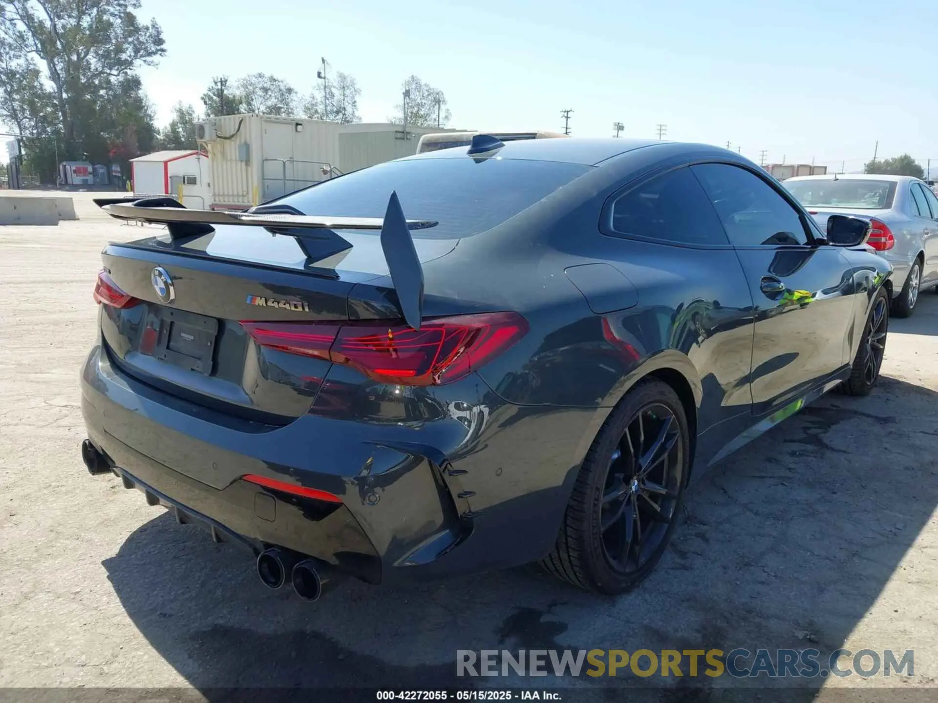 4 Photograph of a damaged car WBA13AR07MCG10695 BMW M440I 2021