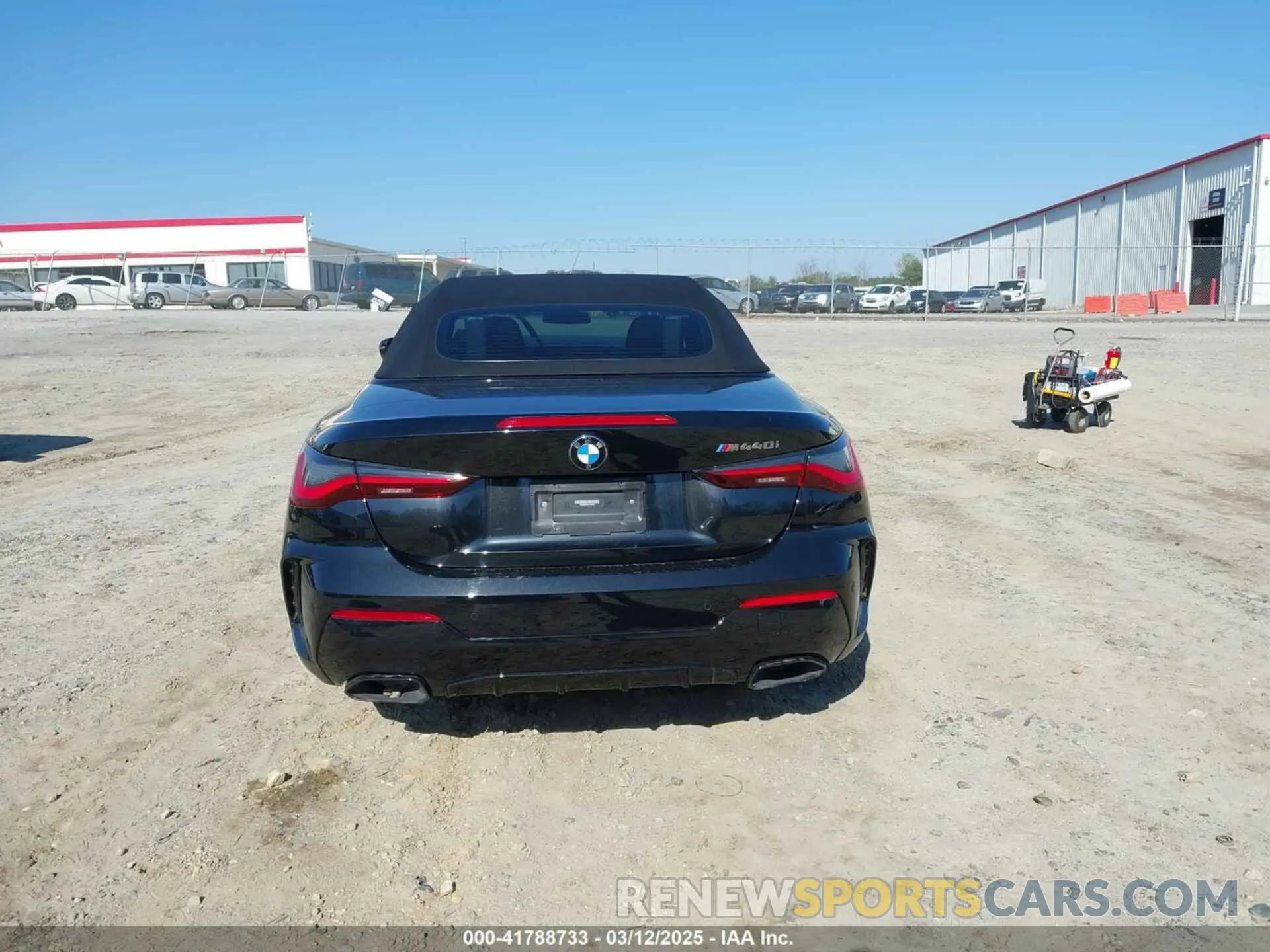 17 Photograph of a damaged car WBA53AT07MCH13853 BMW M440I 2021