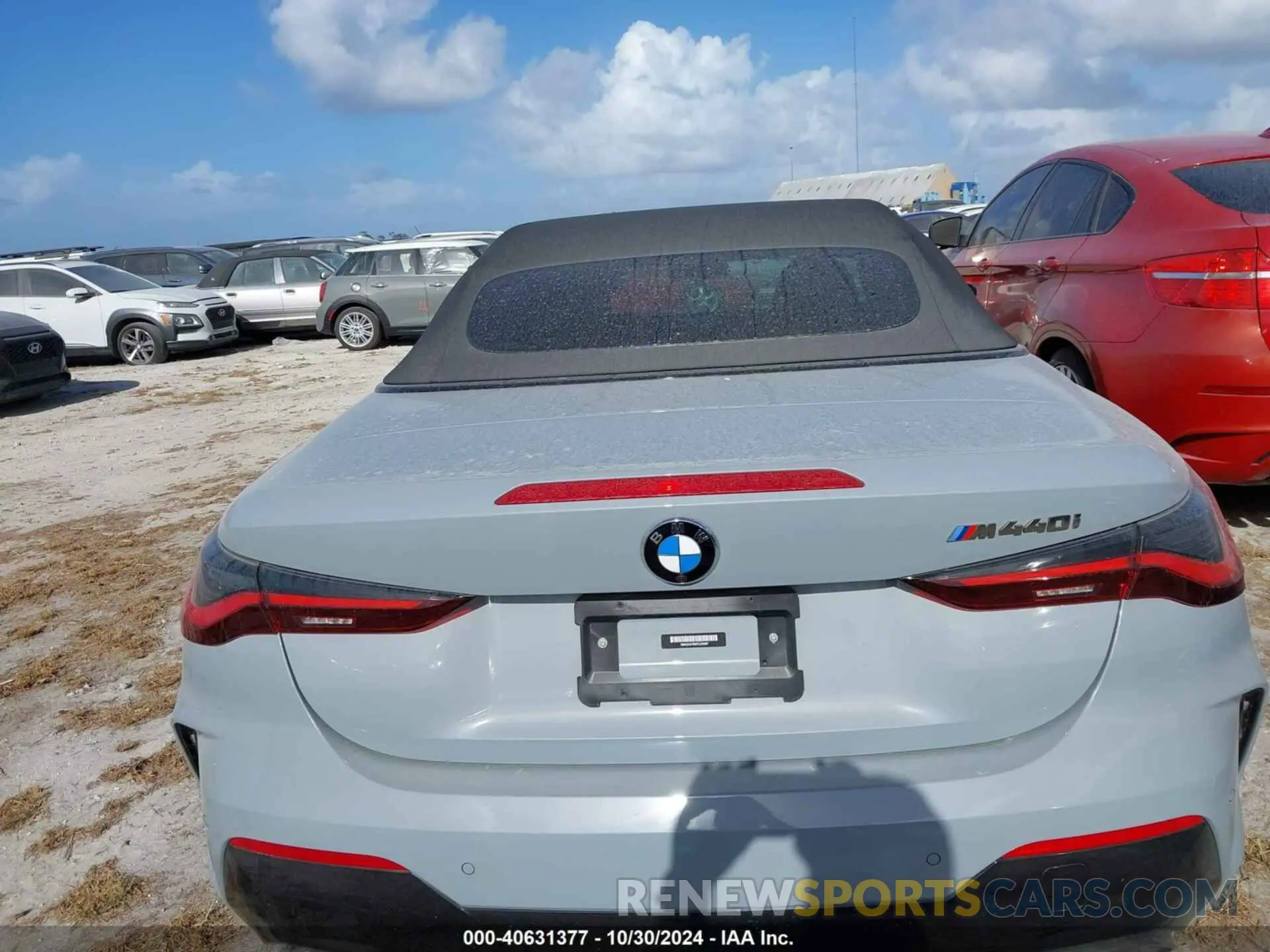 16 Photograph of a damaged car WBA53AT0XPCL59487 BMW M440I 2023