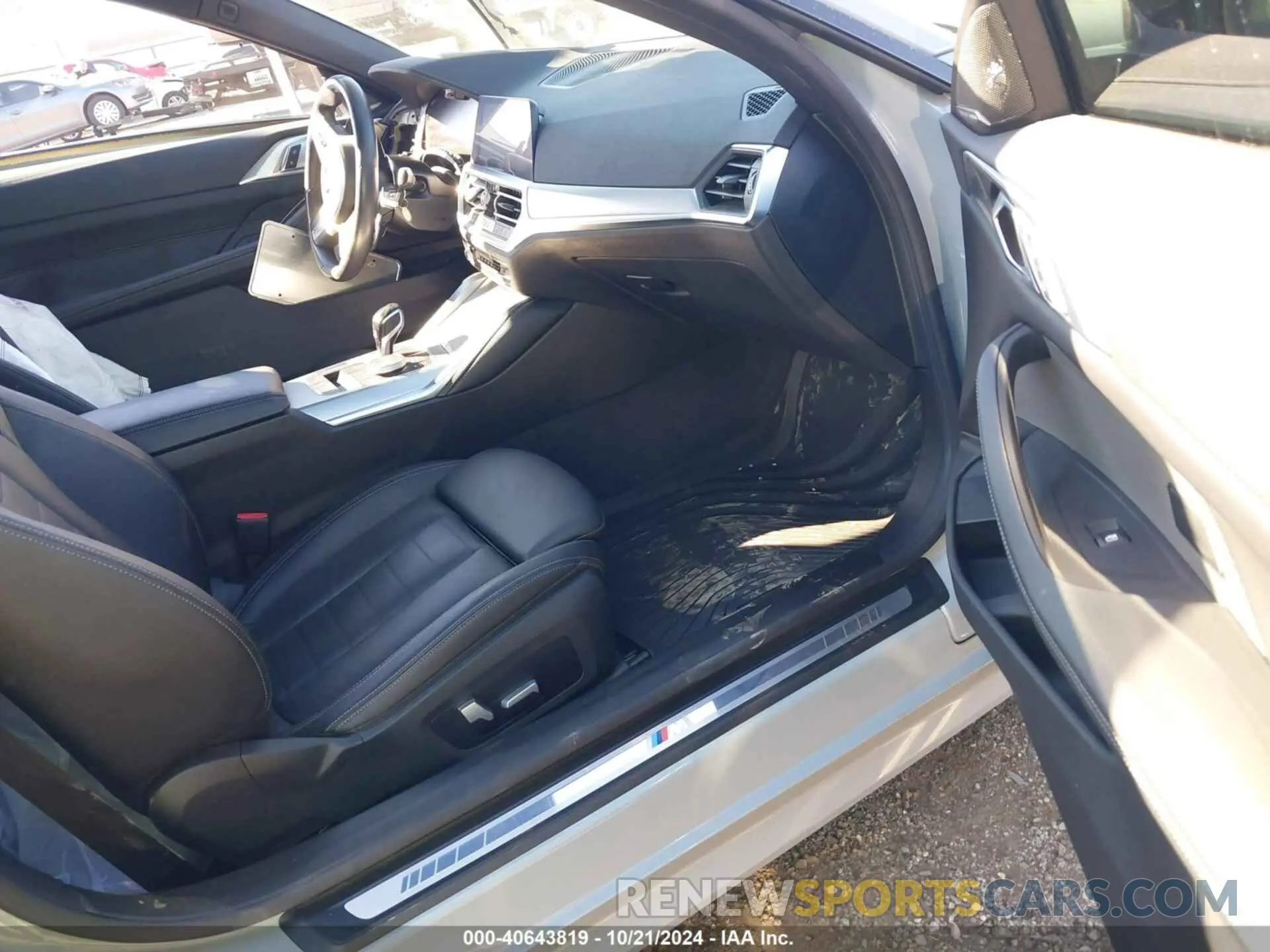 5 Photograph of a damaged car WBA63AT03PCL33351 BMW M440I 2023
