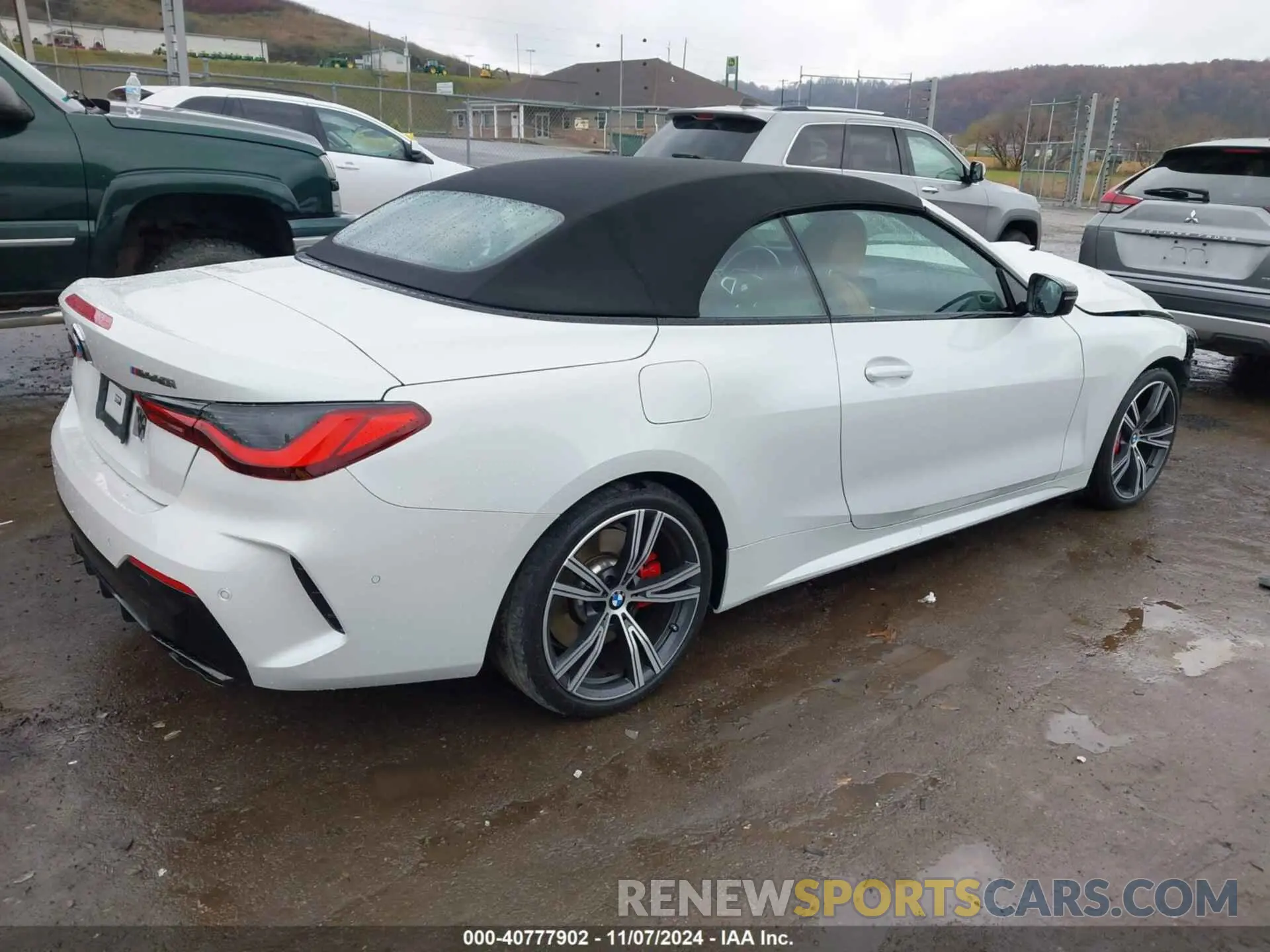 4 Photograph of a damaged car WBA63AT04PCL70876 BMW M440I 2023