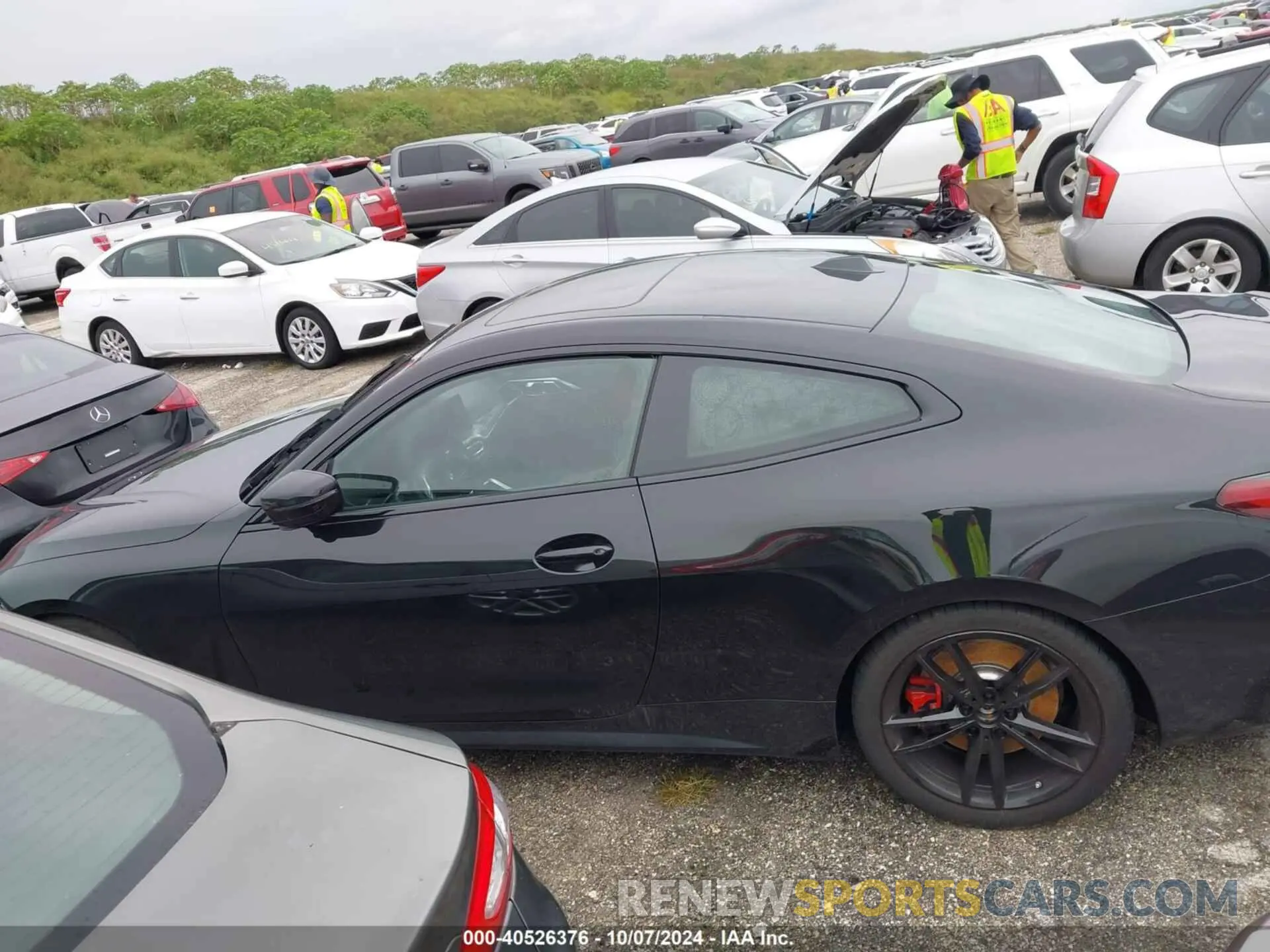14 Photograph of a damaged car WBA83AP00RCS05400 BMW M440I 2024