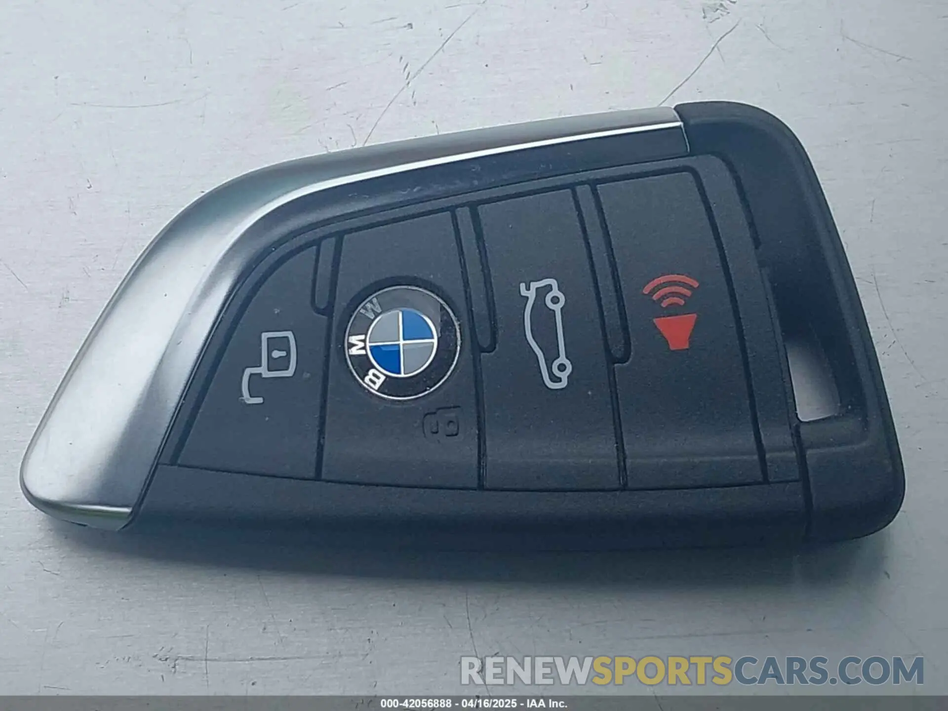 11 Photograph of a damaged car WBA83AP02RCP78122 BMW M440I 2024