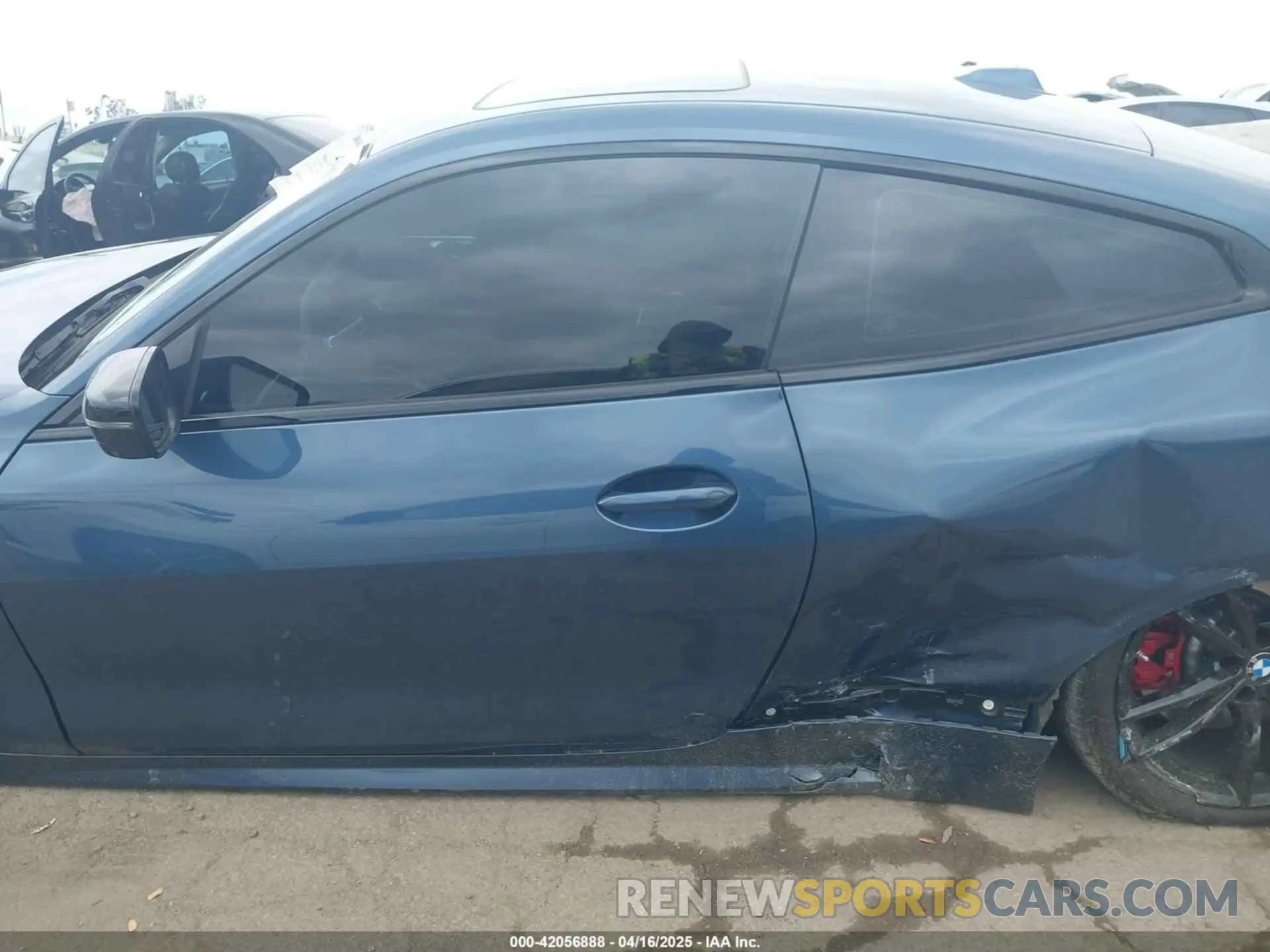 14 Photograph of a damaged car WBA83AP02RCP78122 BMW M440I 2024