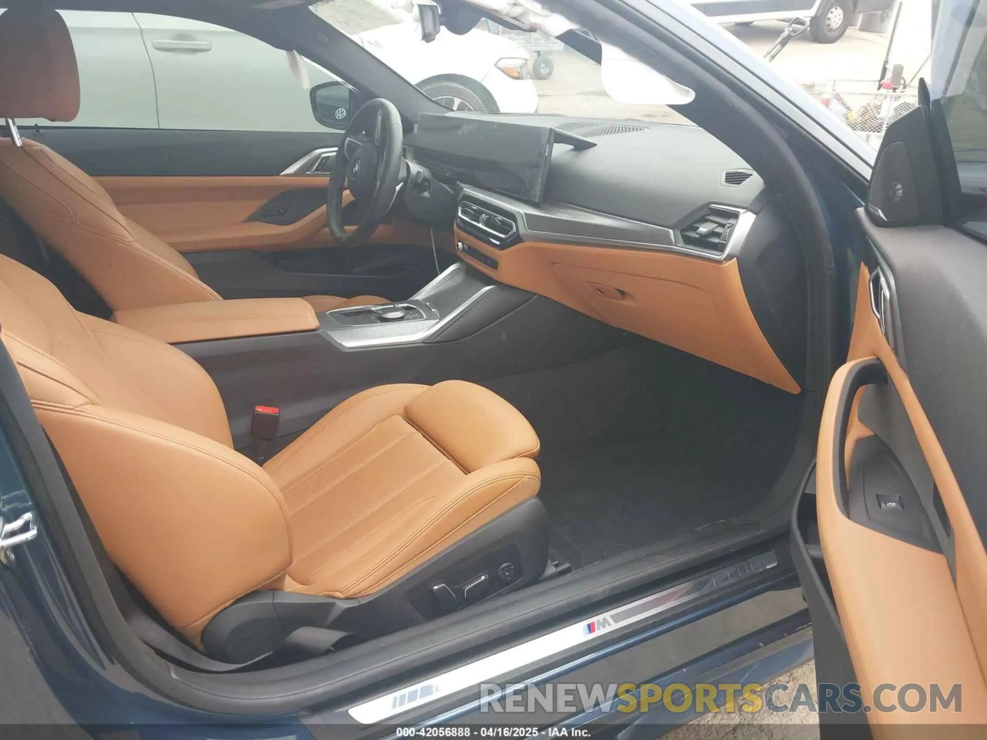 5 Photograph of a damaged car WBA83AP02RCP78122 BMW M440I 2024