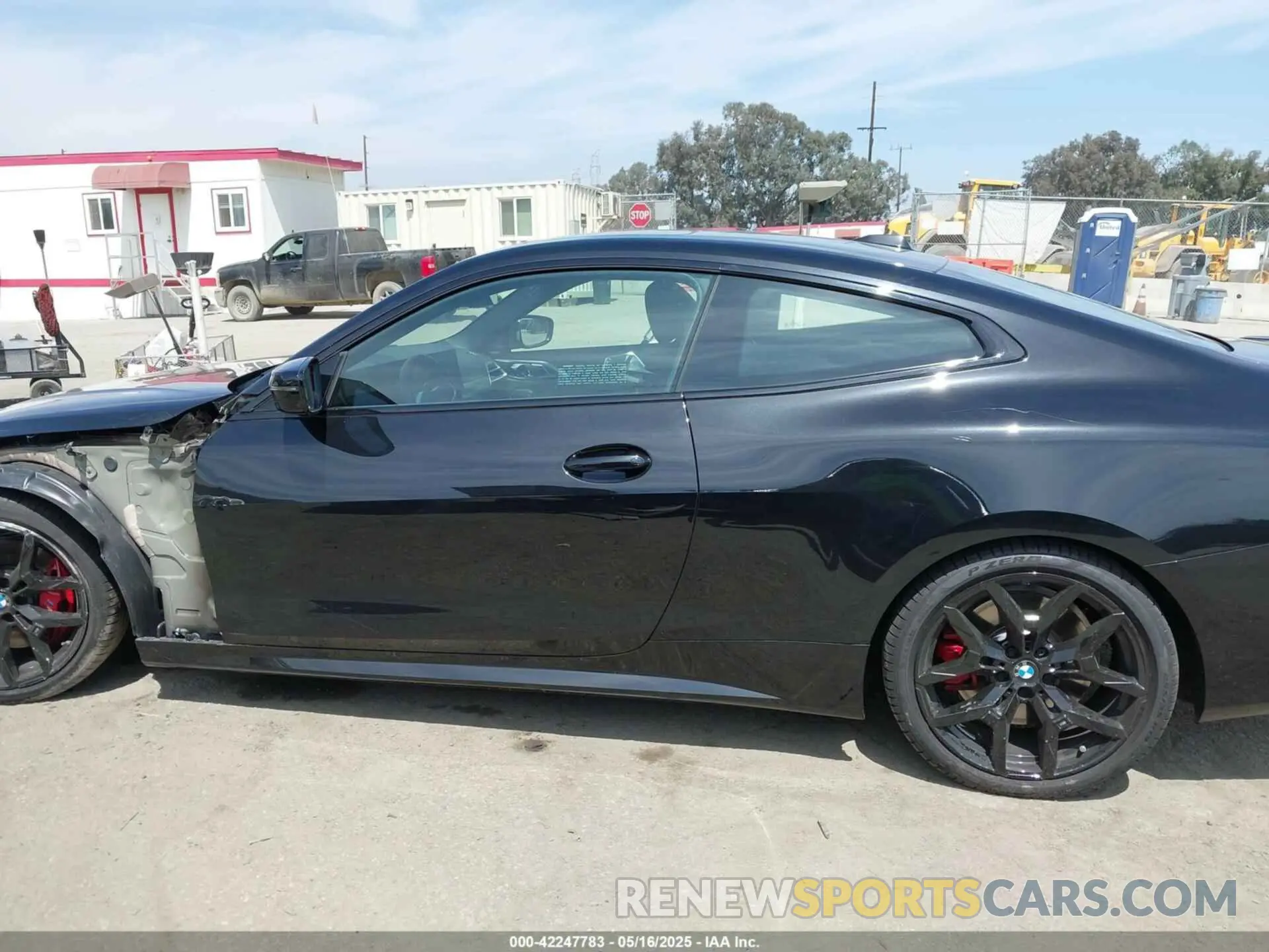 15 Photograph of a damaged car WBA73DA01SCT43720 BMW M440I 2025