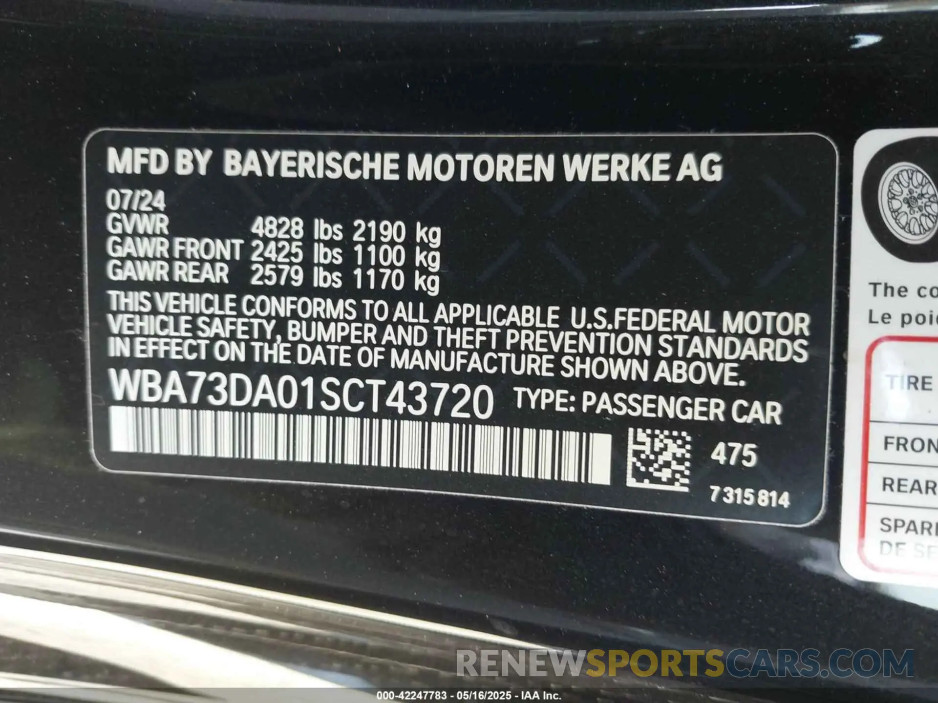9 Photograph of a damaged car WBA73DA01SCT43720 BMW M440I 2025