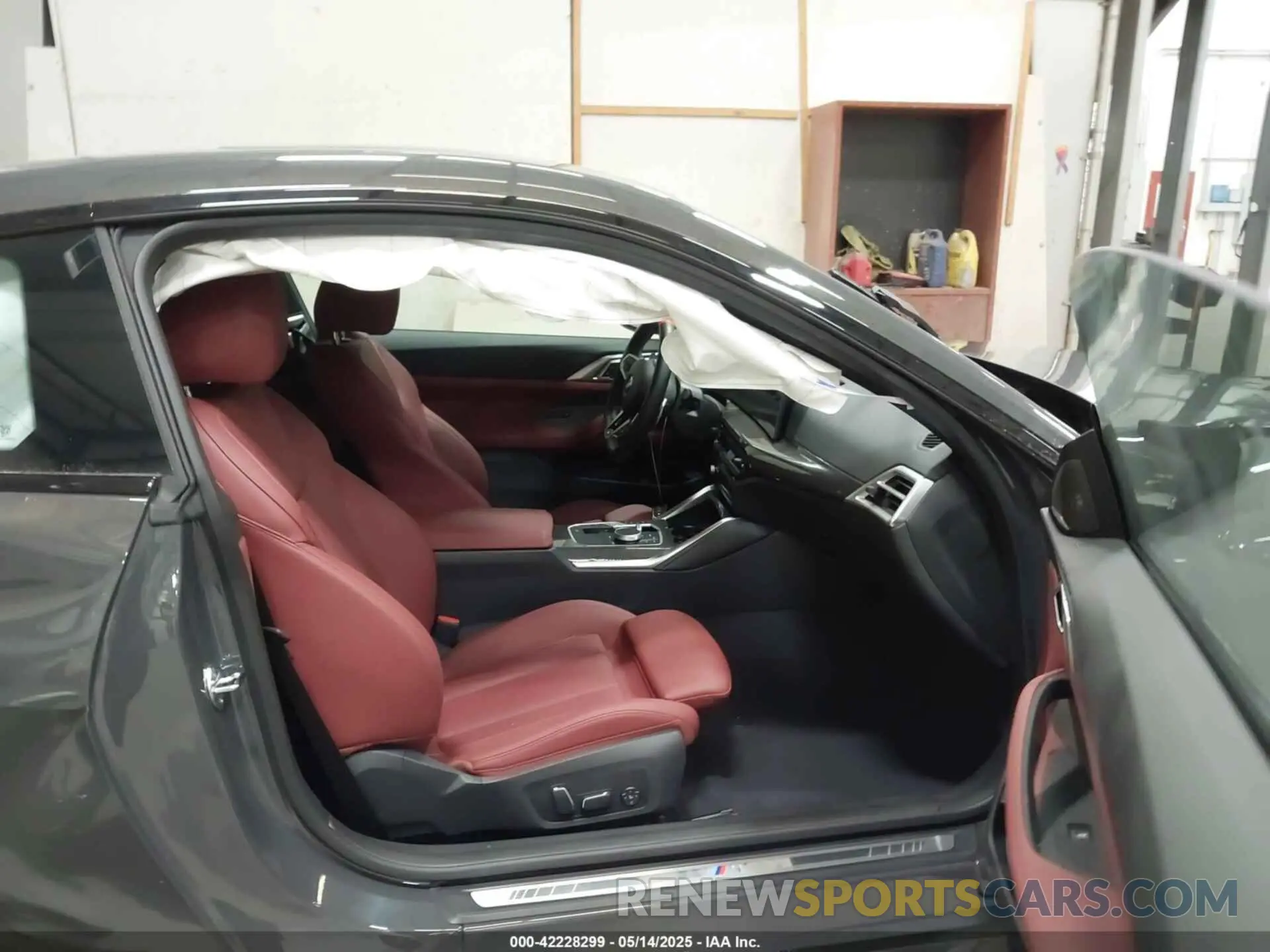 5 Photograph of a damaged car WBA83DA00SCT09661 BMW M440I 2025