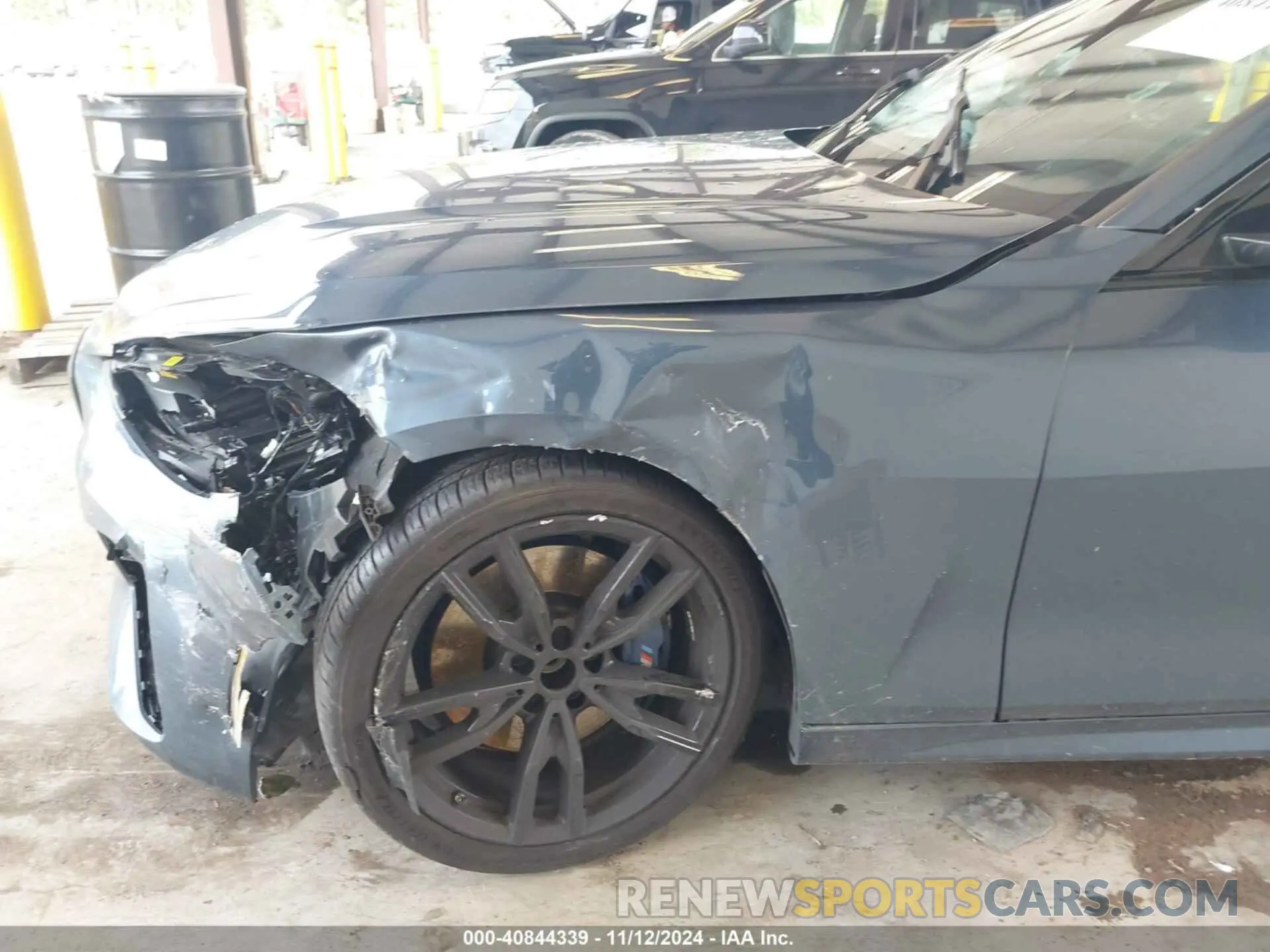 6 Photograph of a damaged car WBA13AR02MCF42726 BMW M440XI 2021