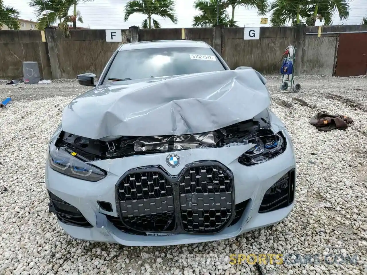 9 Photograph of a damaged car WBA13AW03NFL97391 BMW M440XI GRA 2022