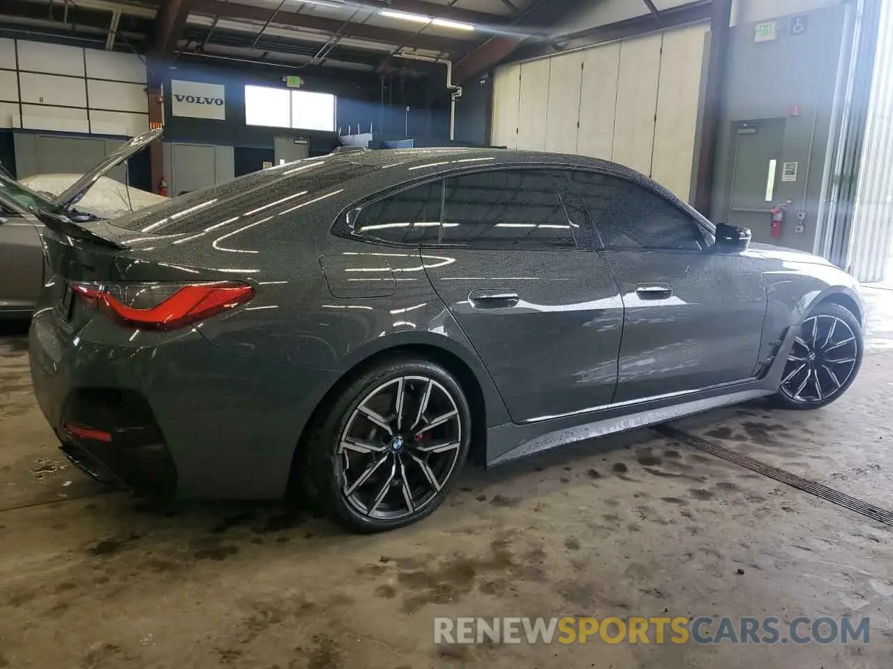 3 Photograph of a damaged car WBA13AW07NFN13384 BMW M440XI GRA 2022