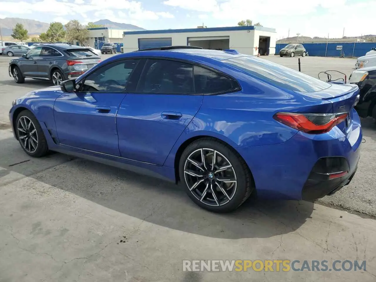 2 Photograph of a damaged car WBA13AW0XNFM50166 BMW M440XI GRA 2022