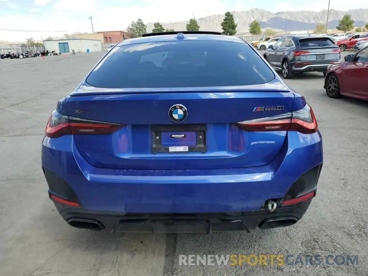 6 Photograph of a damaged car WBA13AW0XNFM50166 BMW M440XI GRA 2022
