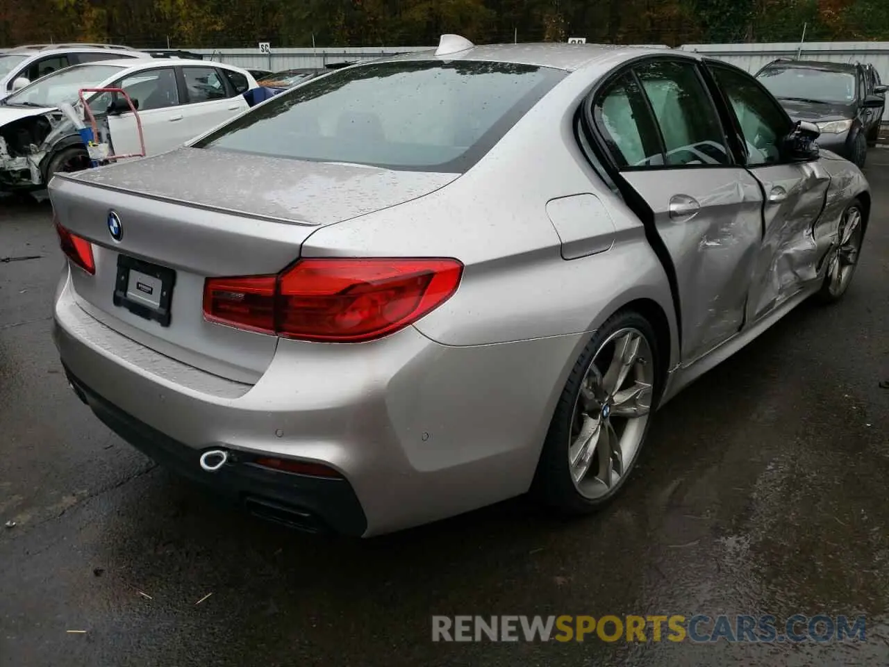 4 Photograph of a damaged car WBAJB9C52KB464647 BMW M5 2019