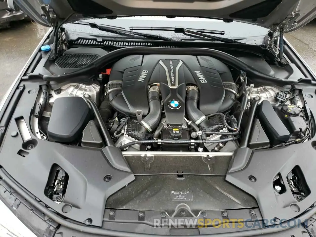 7 Photograph of a damaged car WBAJB9C52KB464647 BMW M5 2019