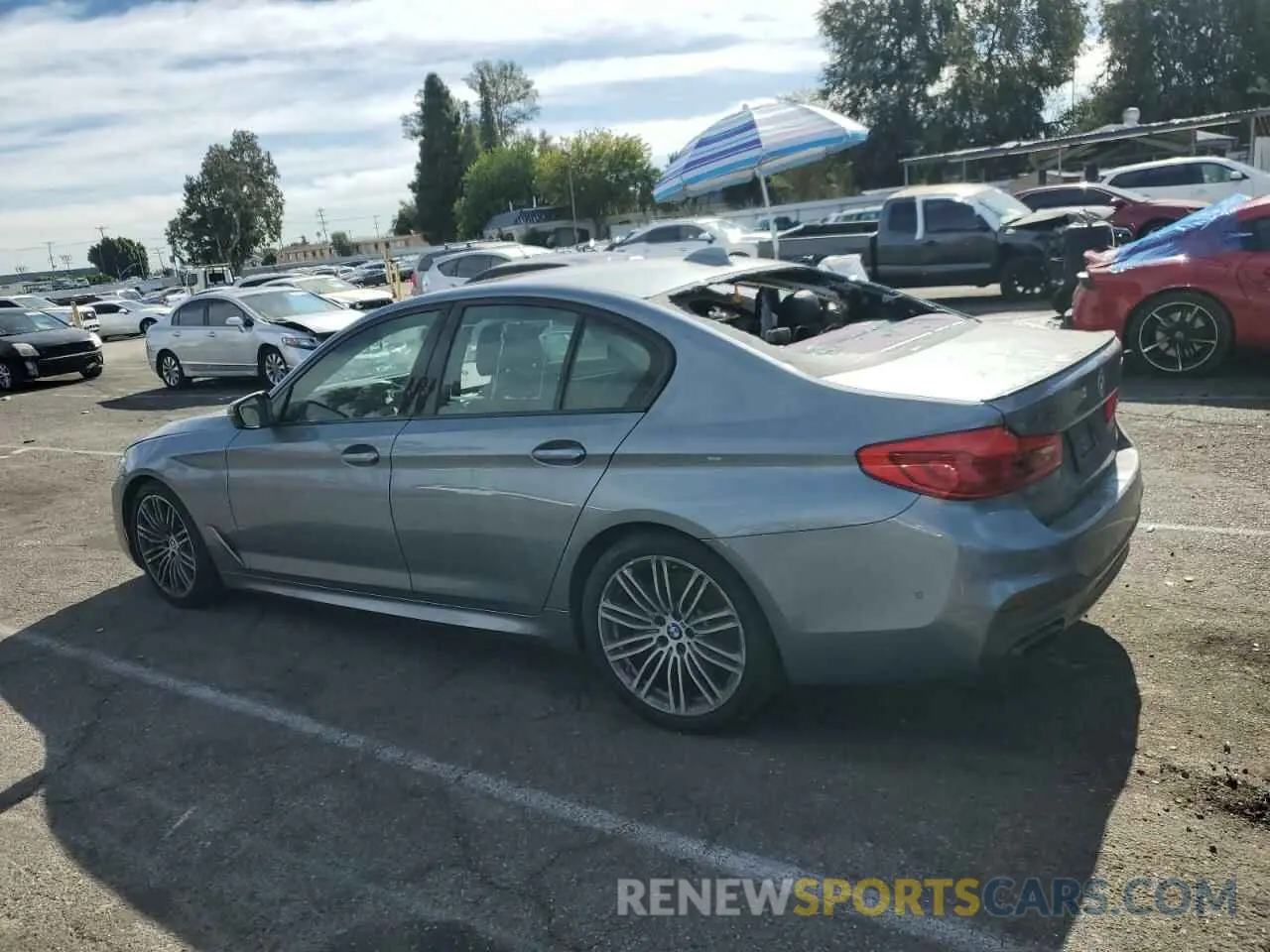 2 Photograph of a damaged car WBAJB9C56KB287939 BMW M5 2019