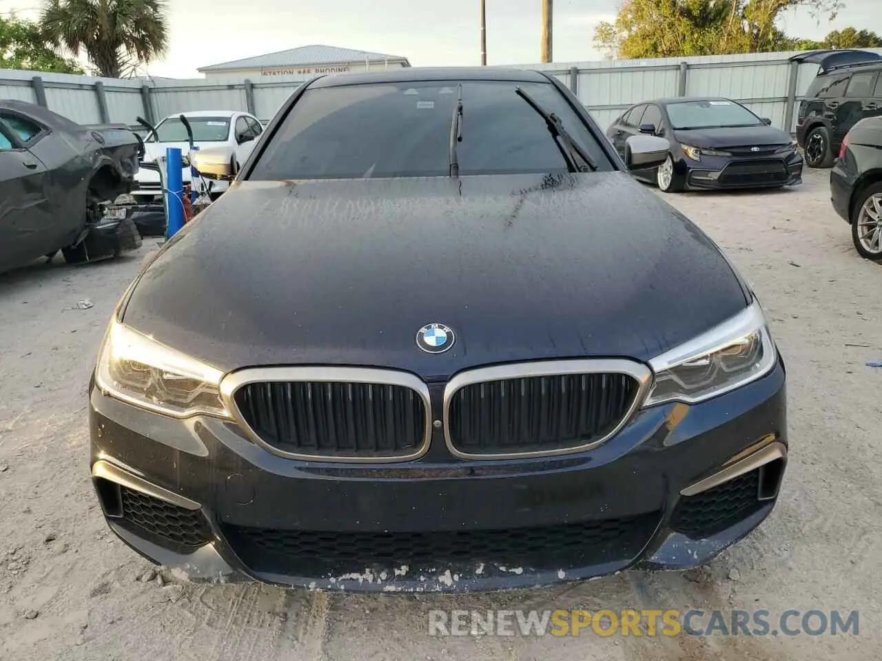 5 Photograph of a damaged car WBAJB9C58KB288090 BMW M5 2019