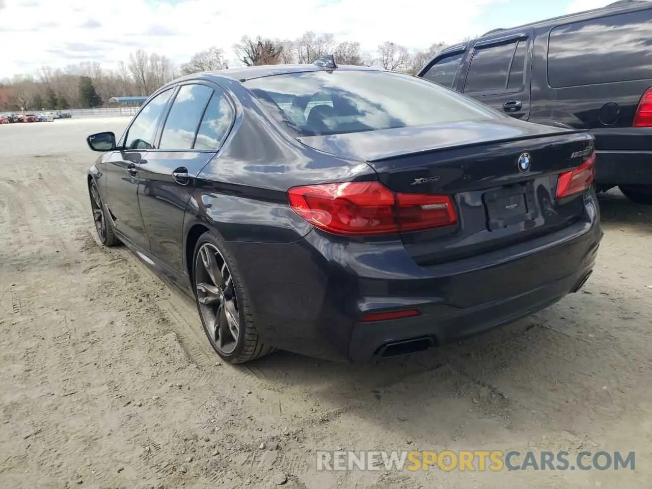 3 Photograph of a damaged car WBAJB9C58KB289420 BMW M5 2019