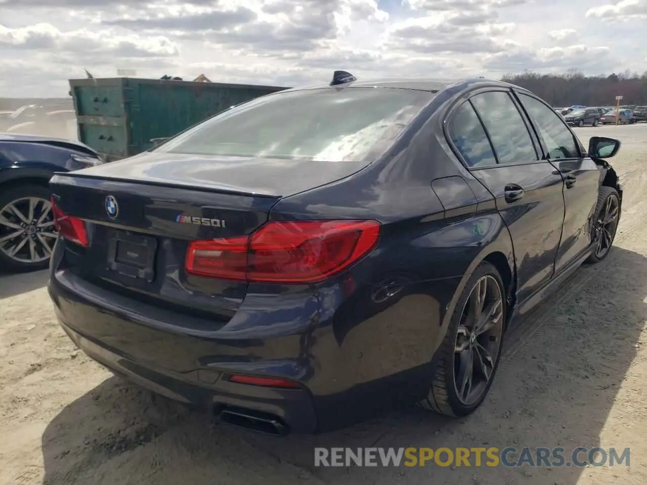 4 Photograph of a damaged car WBAJB9C58KB289420 BMW M5 2019