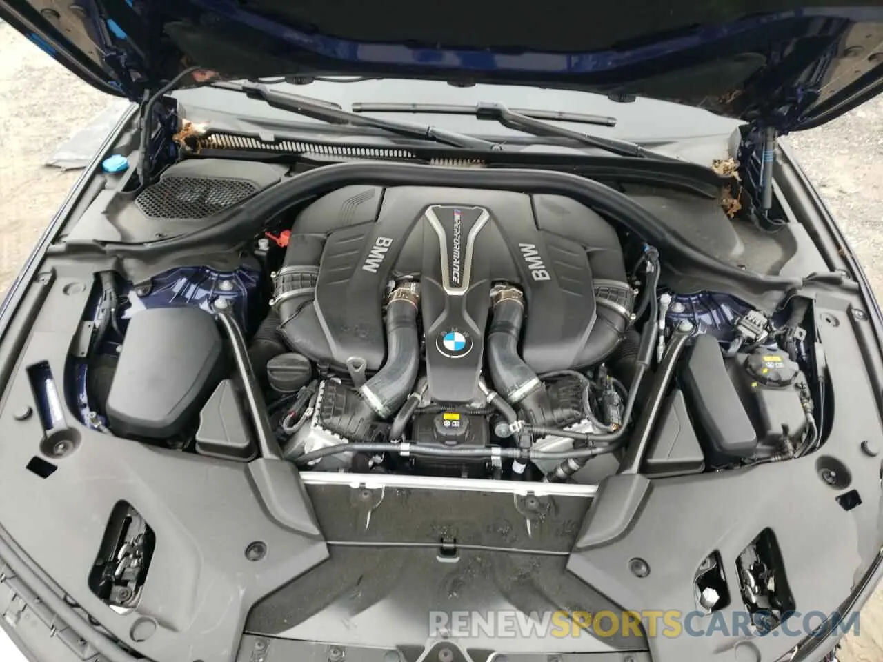 7 Photograph of a damaged car WBAJB9C58KB464961 BMW M5 2019