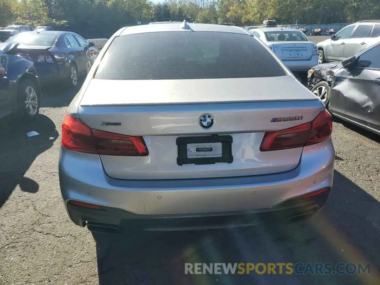 6 Photograph of a damaged car WBAJB9C59KB288647 BMW M5 2019